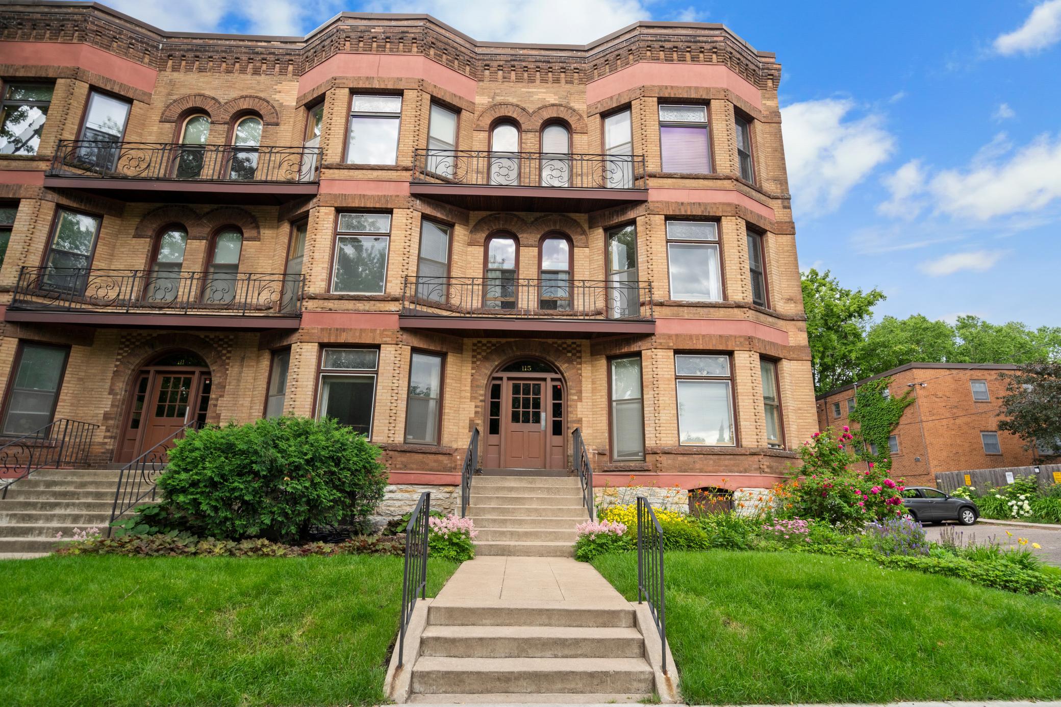 115 Western Avenue N Unit: 2M