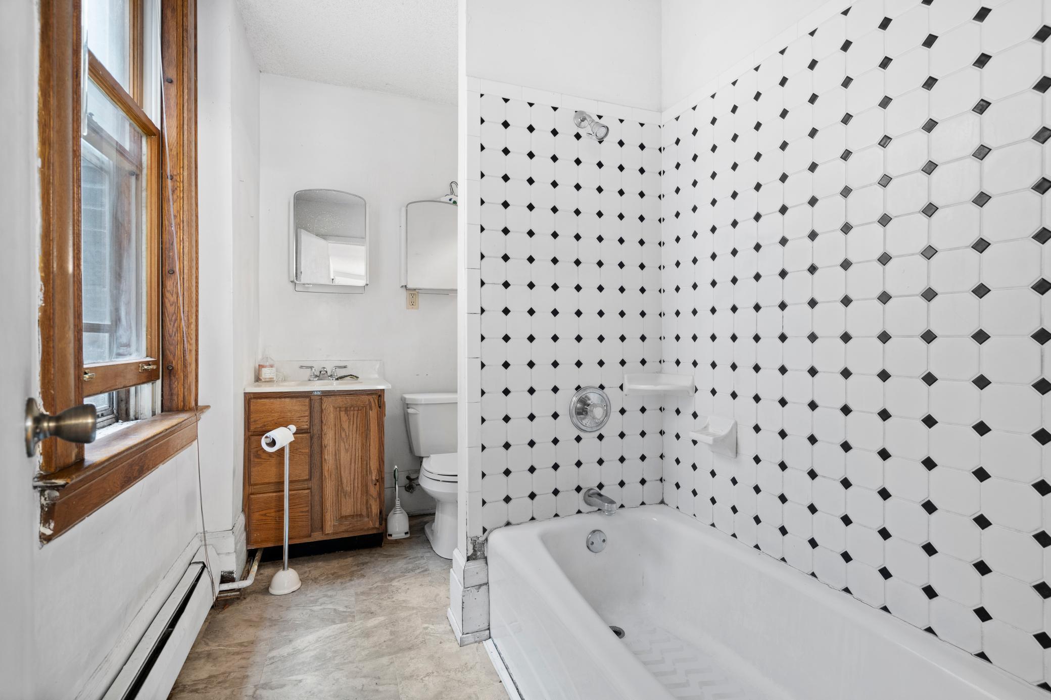 115 Western Avenue N Unit: 2M