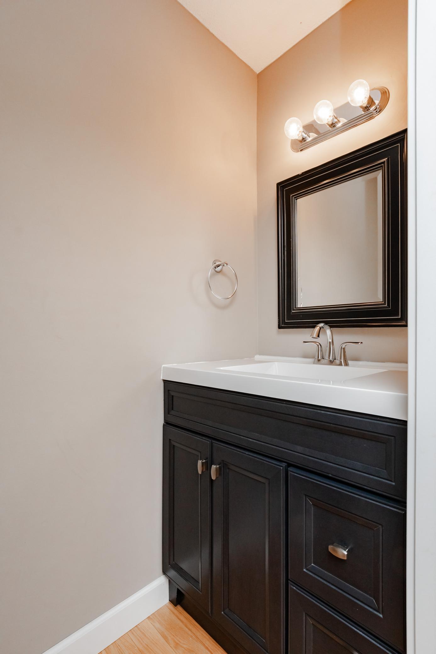 1921 Emerson Avenue S