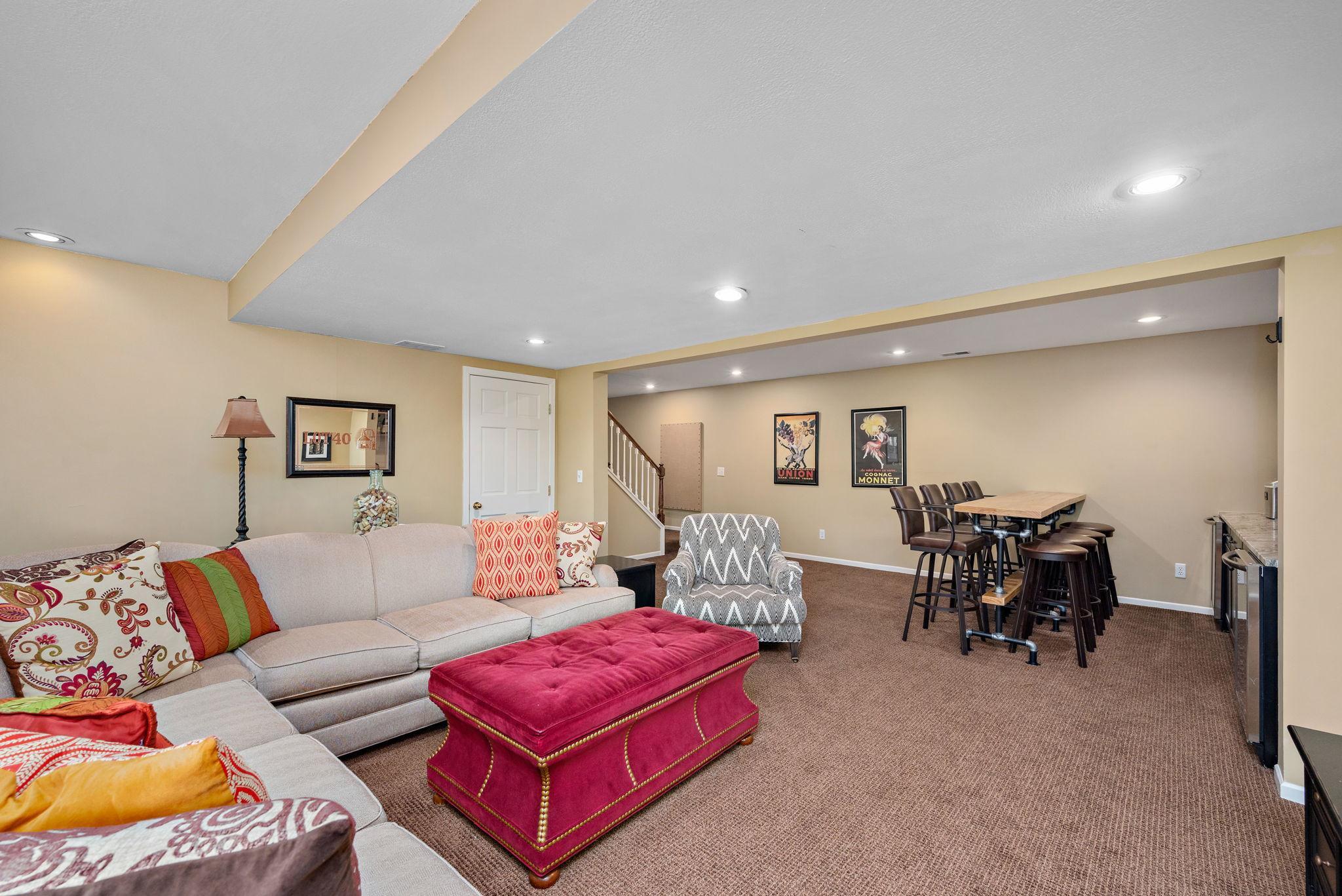 2460 Park Lane