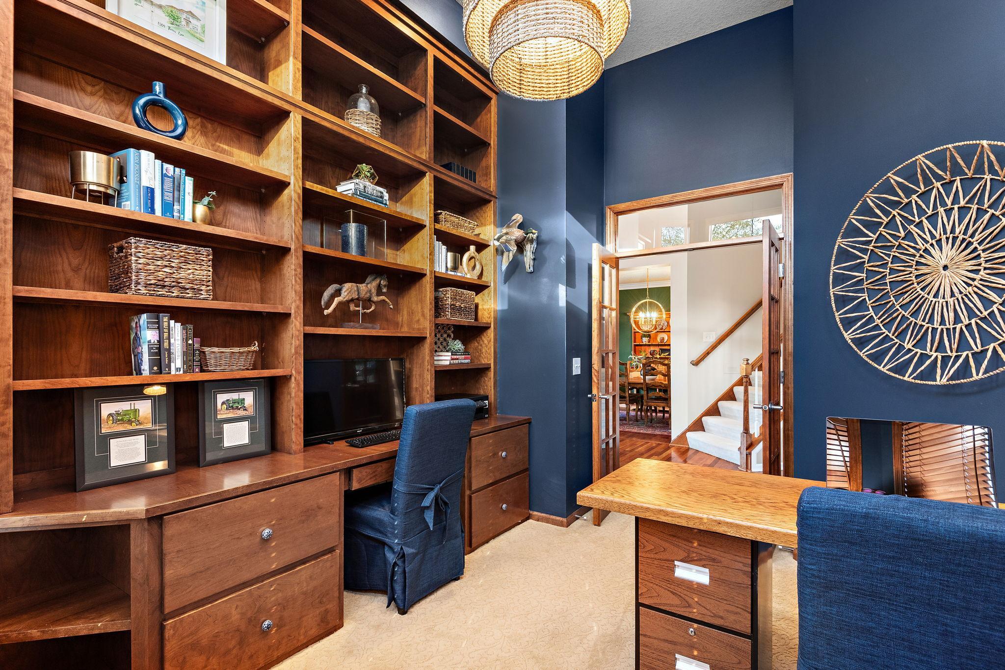 1504 Thomas Lane