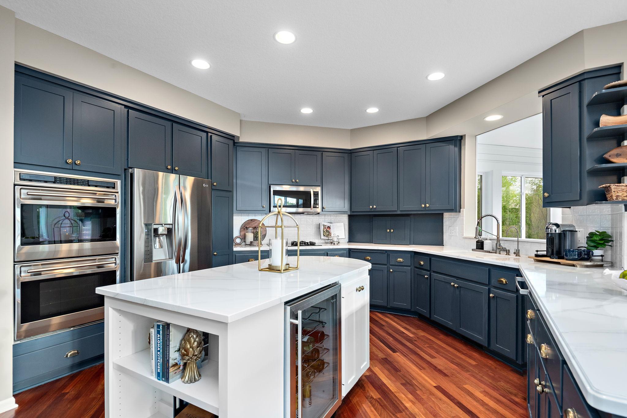 1504 Thomas Lane