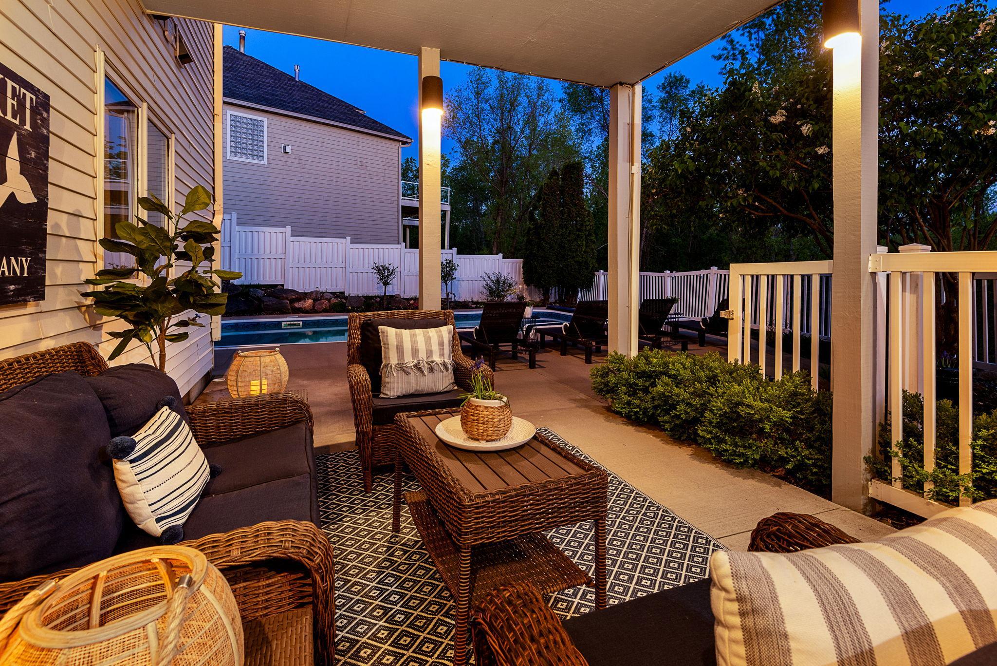 1504 Thomas Lane