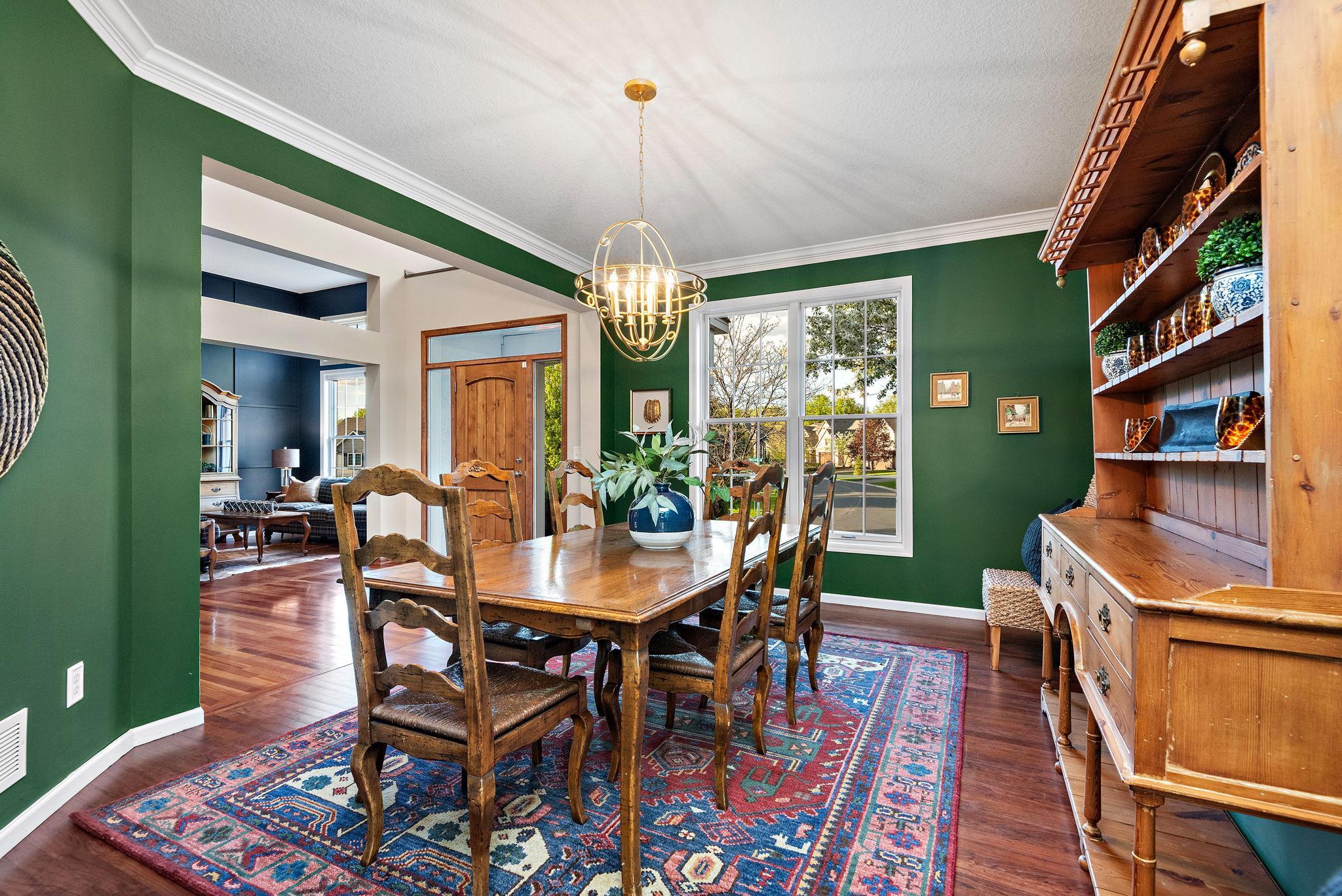 1504 Thomas Lane