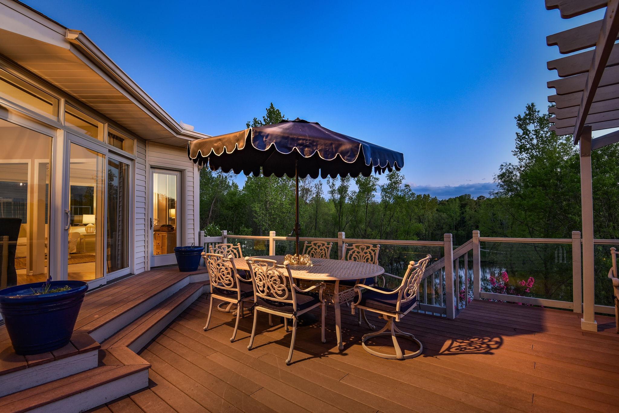 1504 Thomas Lane