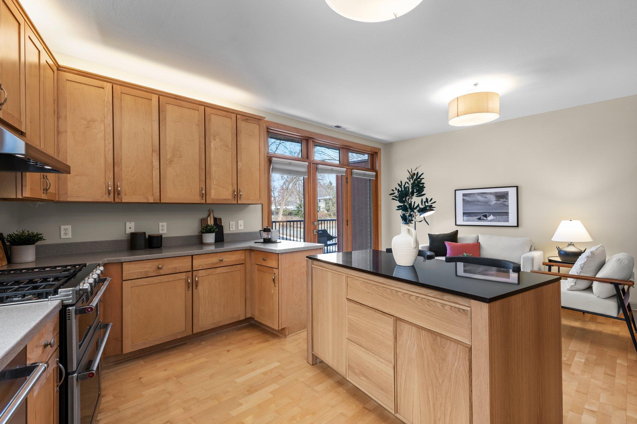 510 Grand Avenue Unit: 203