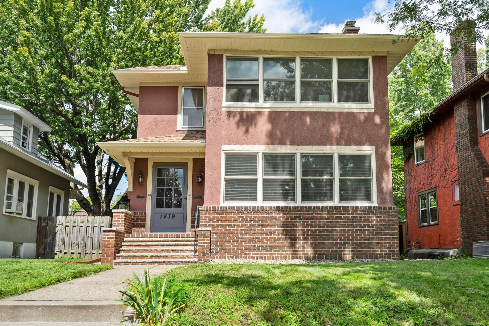 1439 Saint Clair Avenue