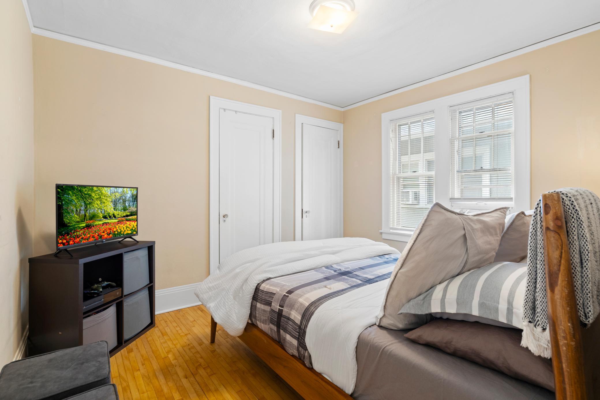 1439 Saint Clair Avenue