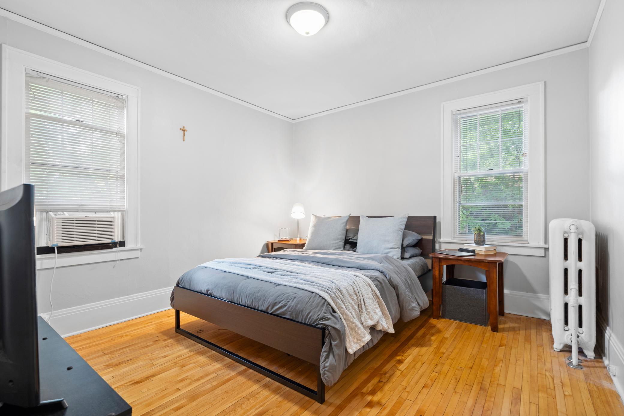 1439 Saint Clair Avenue