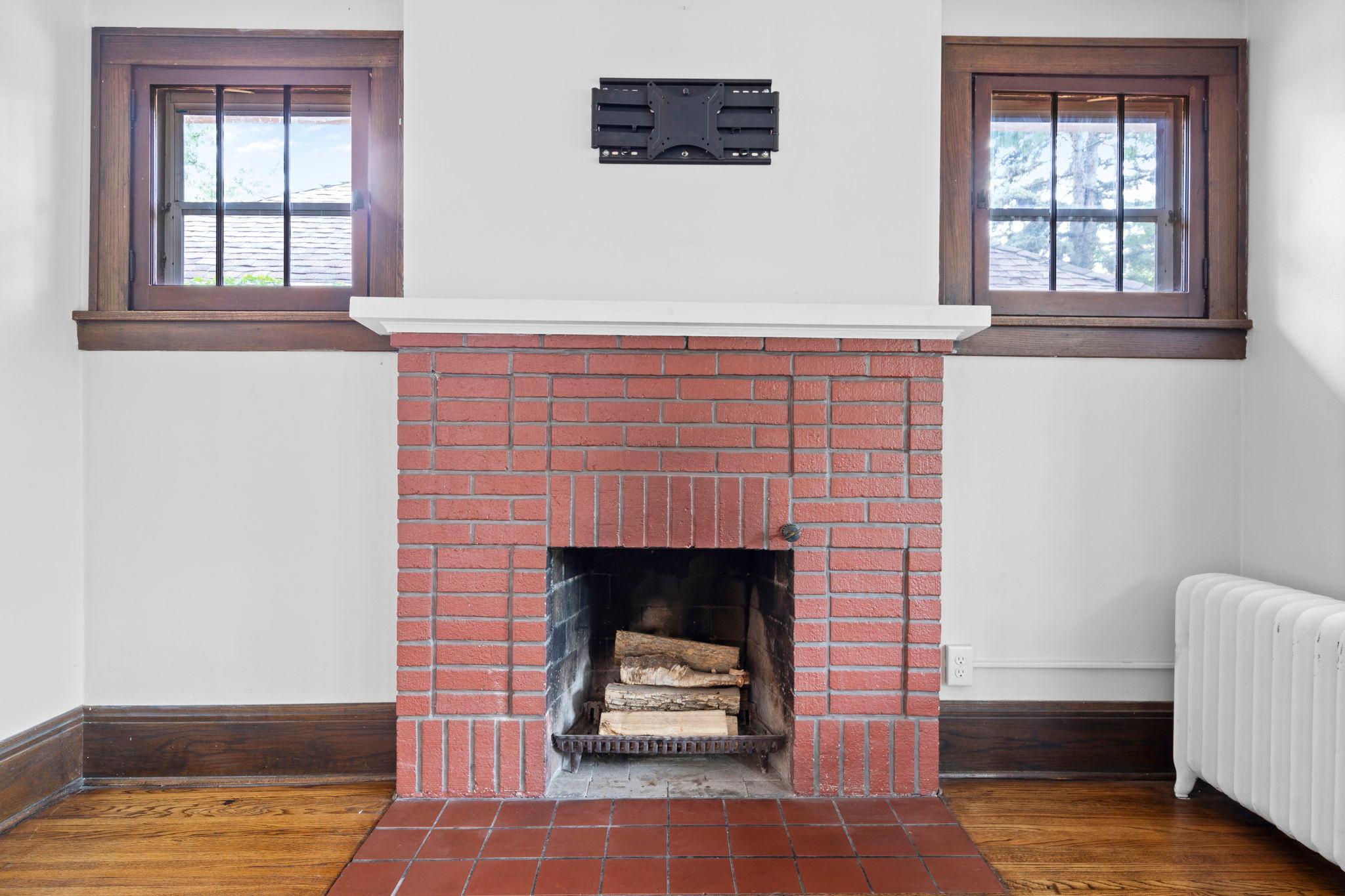 1439 Saint Clair Avenue