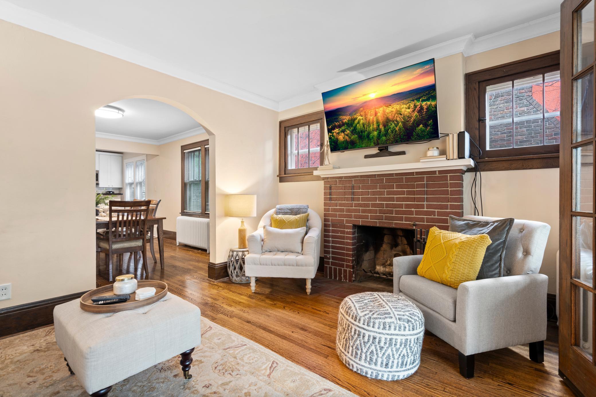 1439 Saint Clair Avenue