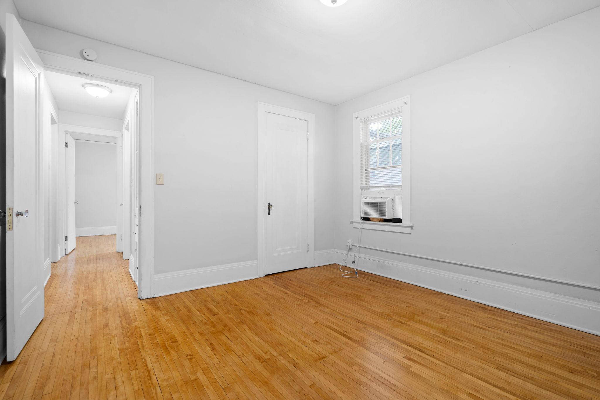 1439 Saint Clair Avenue