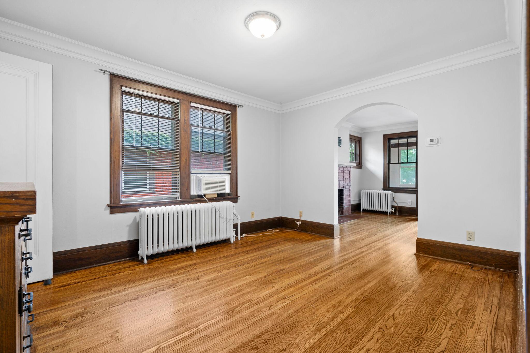 1439 Saint Clair Avenue