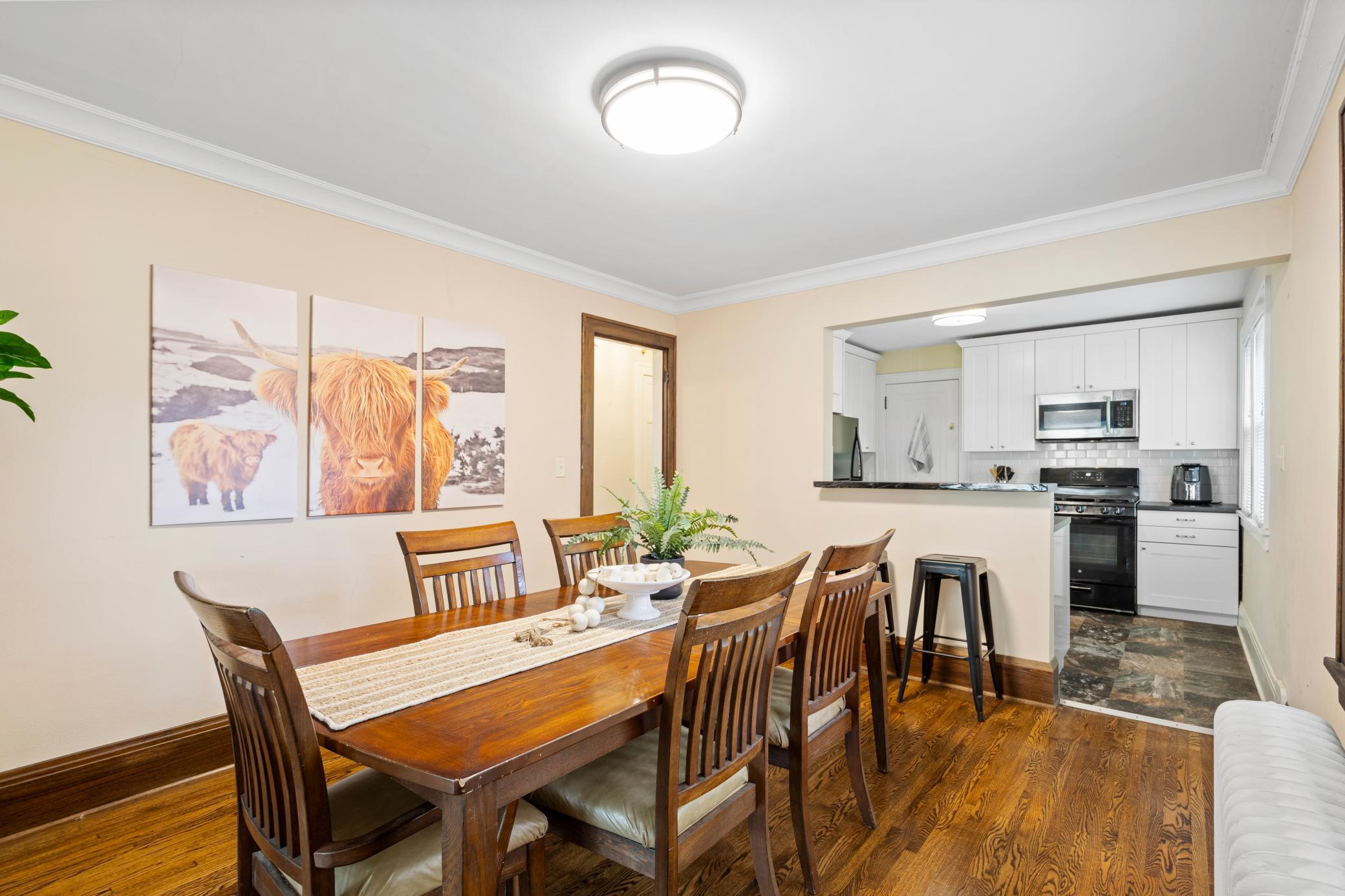 1439 Saint Clair Avenue