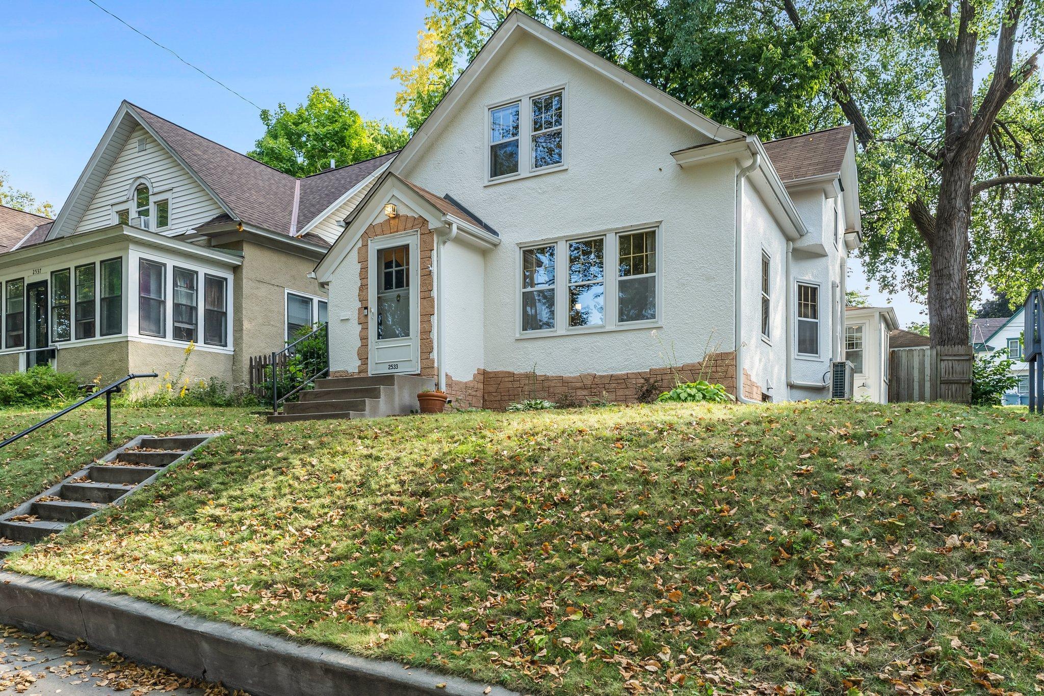 2533 Pierce Street NE