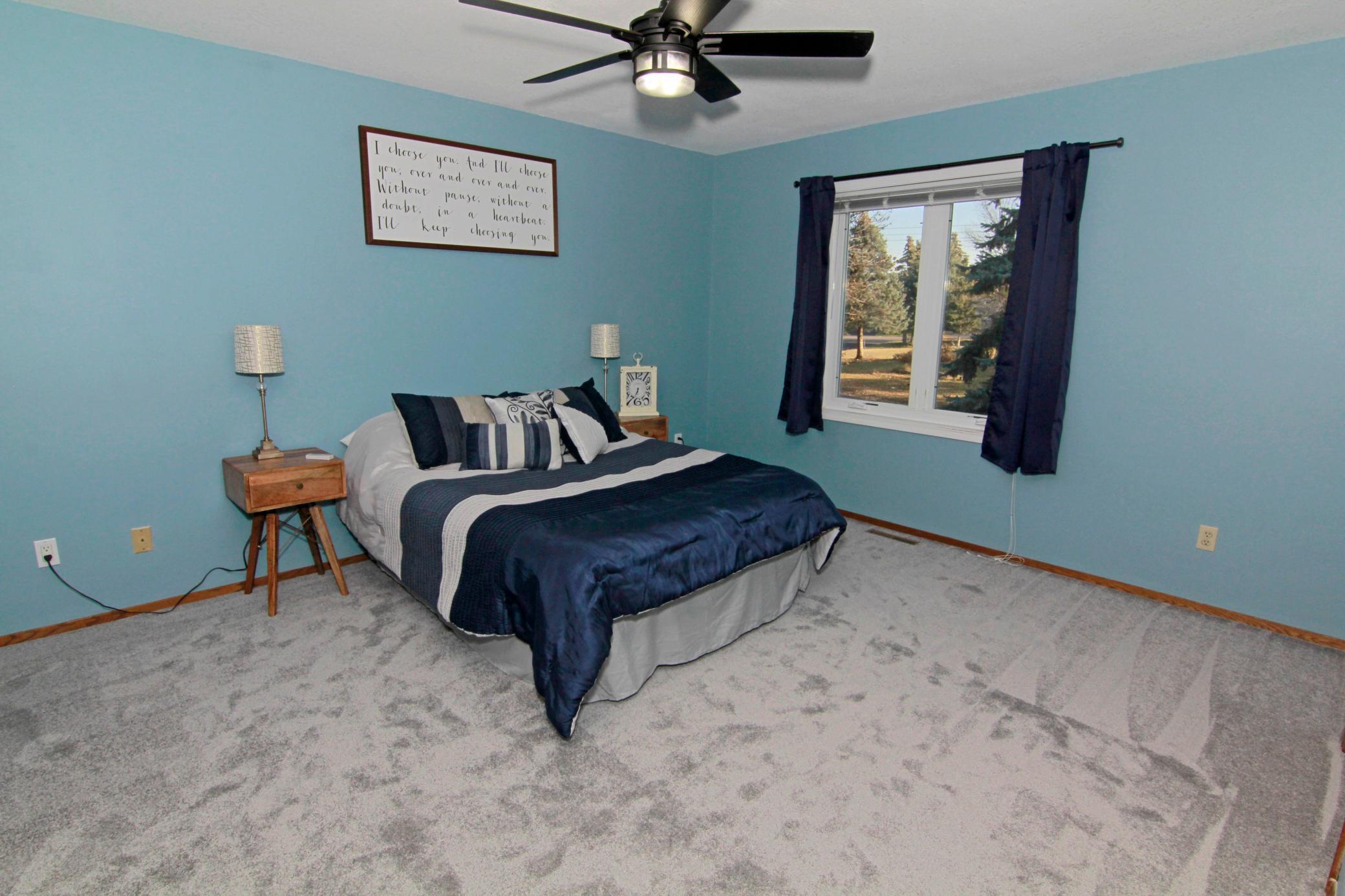 11541 Oregon Avenue N