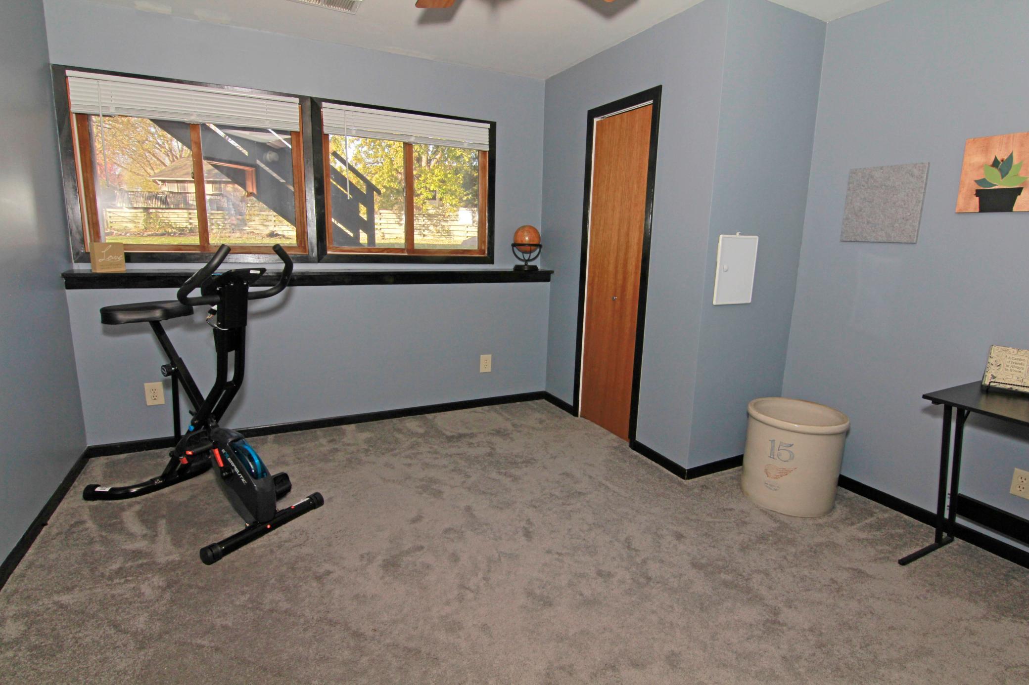 11541 Oregon Avenue N