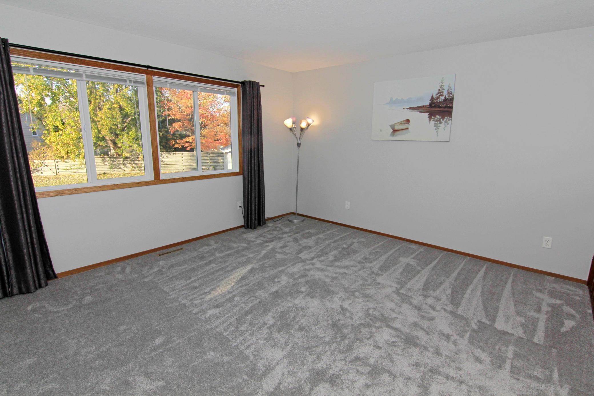 11541 Oregon Avenue N