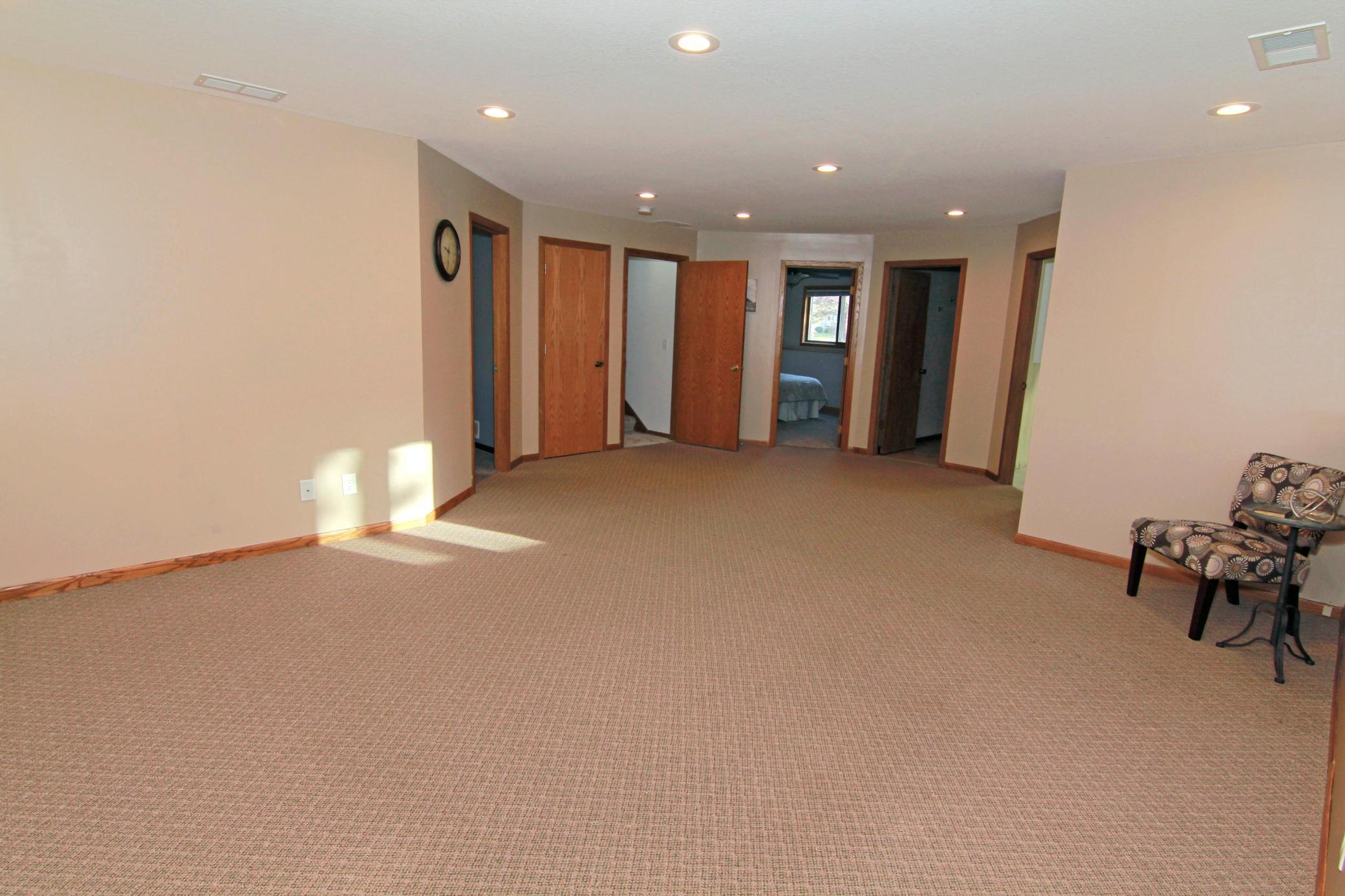 11541 Oregon Avenue N