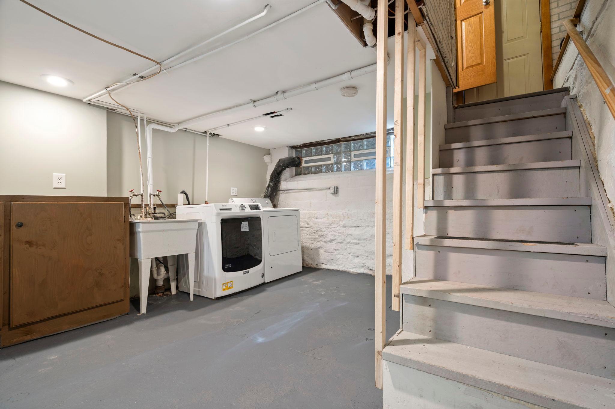 1724 Van Buren Avenue