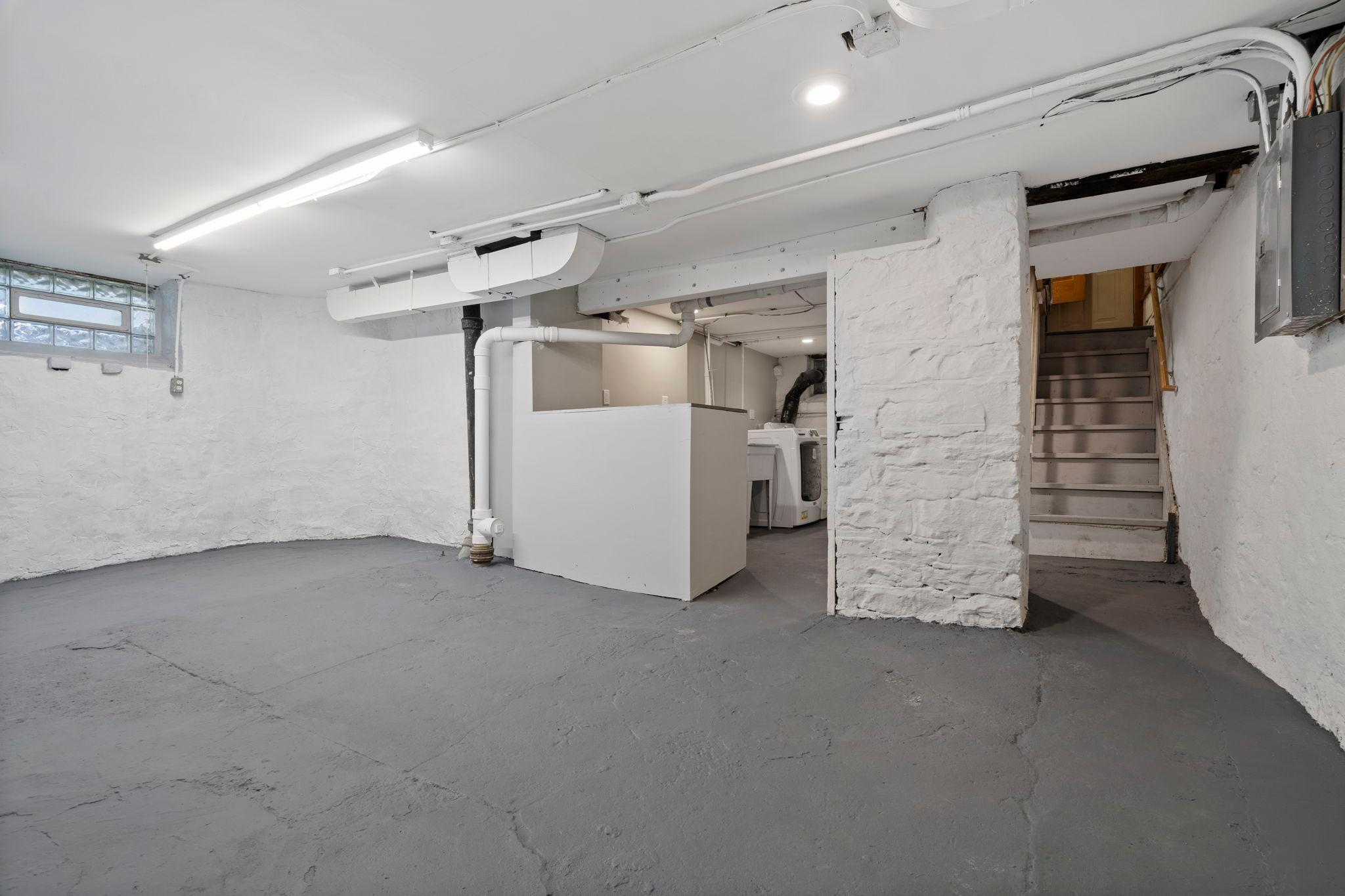 1724 Van Buren Avenue