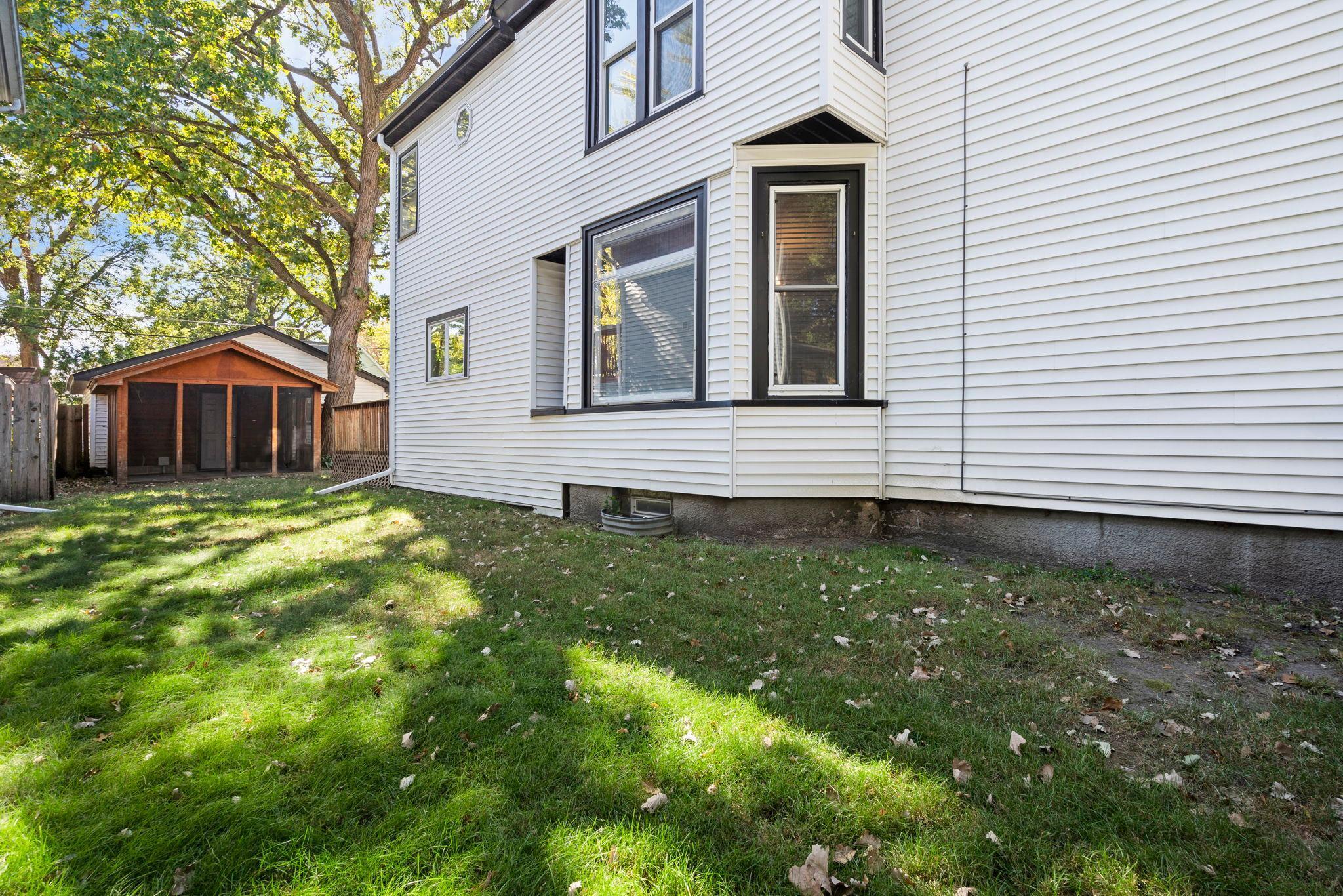 1724 Van Buren Avenue