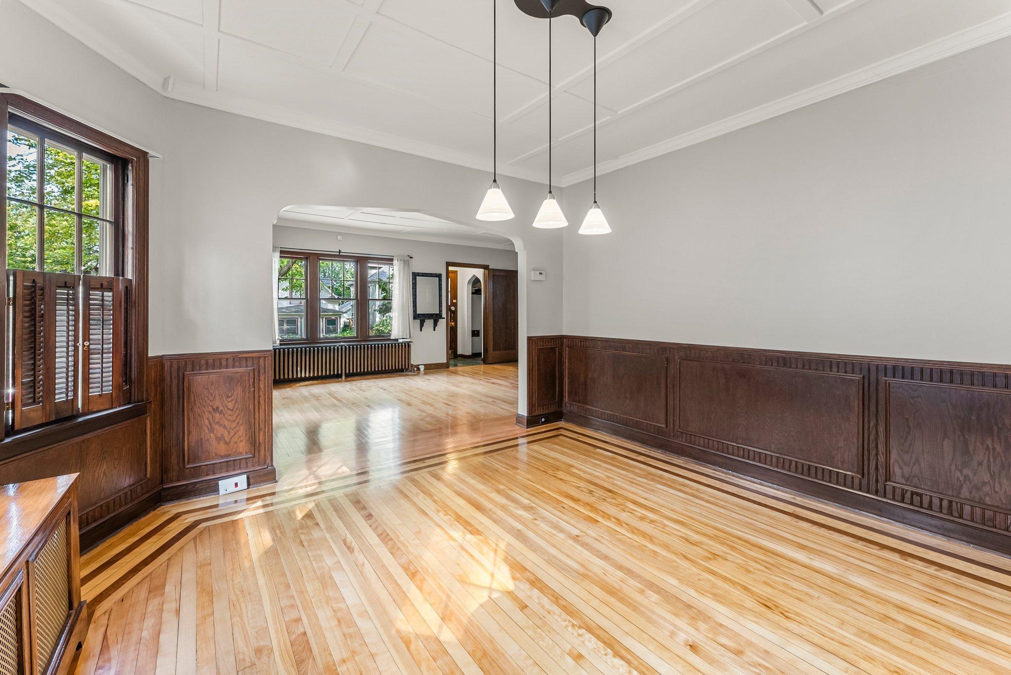 2533 Pierce Street NE