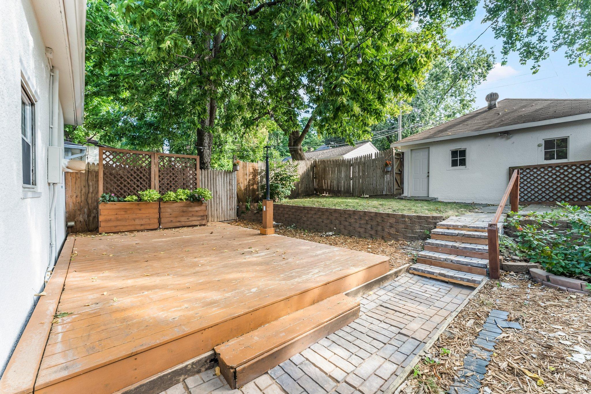 2533 Pierce Street NE