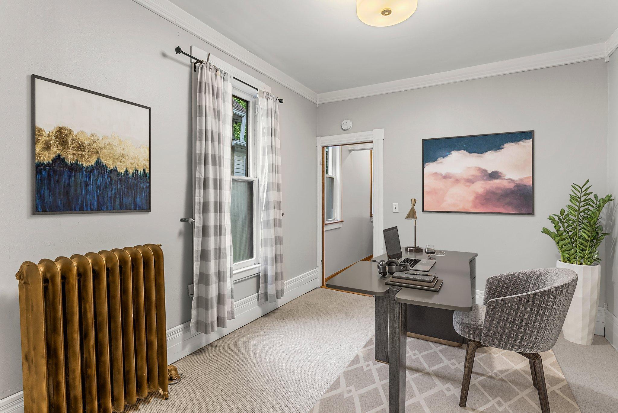 2533 Pierce Street NE