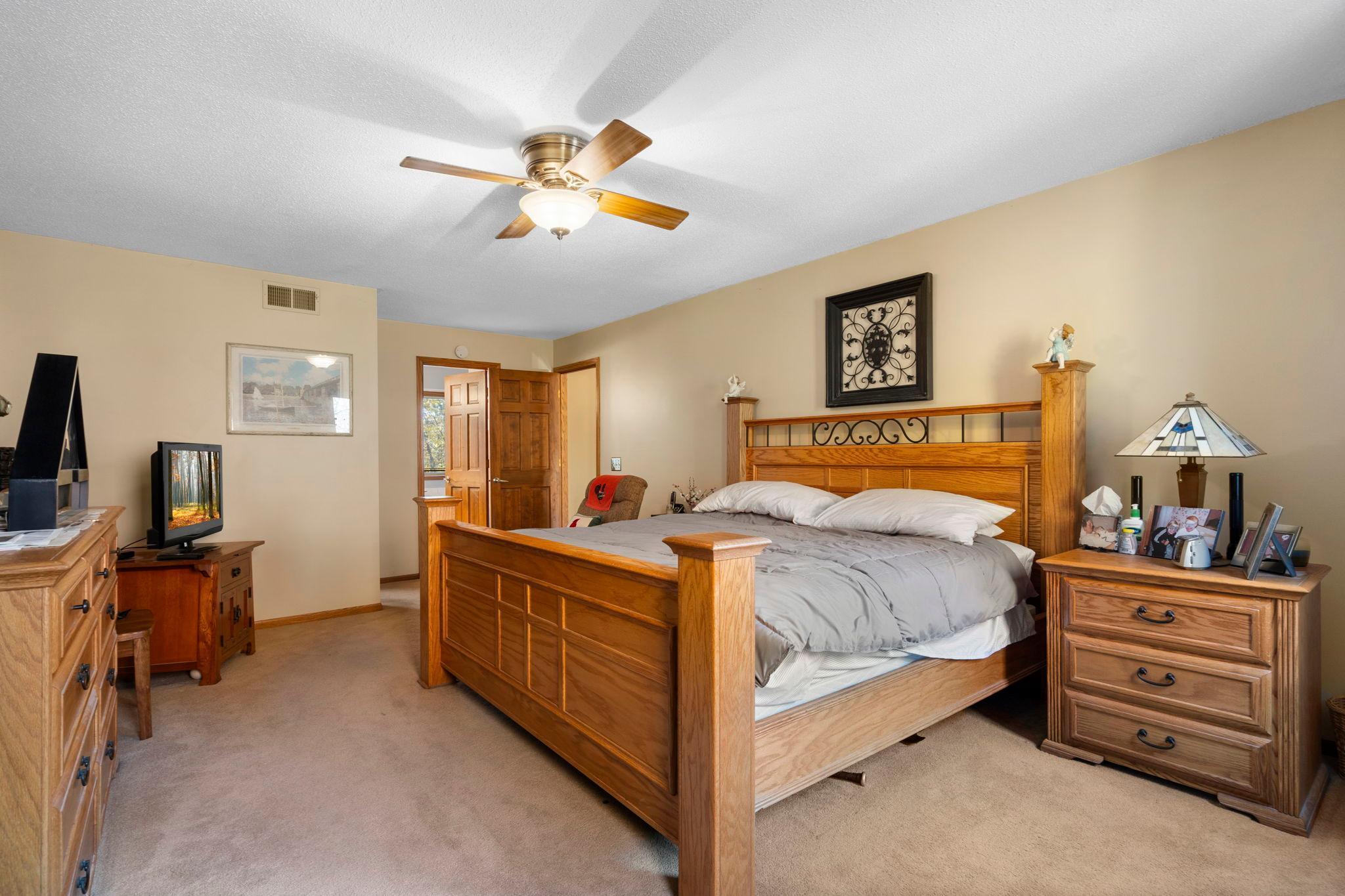 17711 Creek Ridge Pass