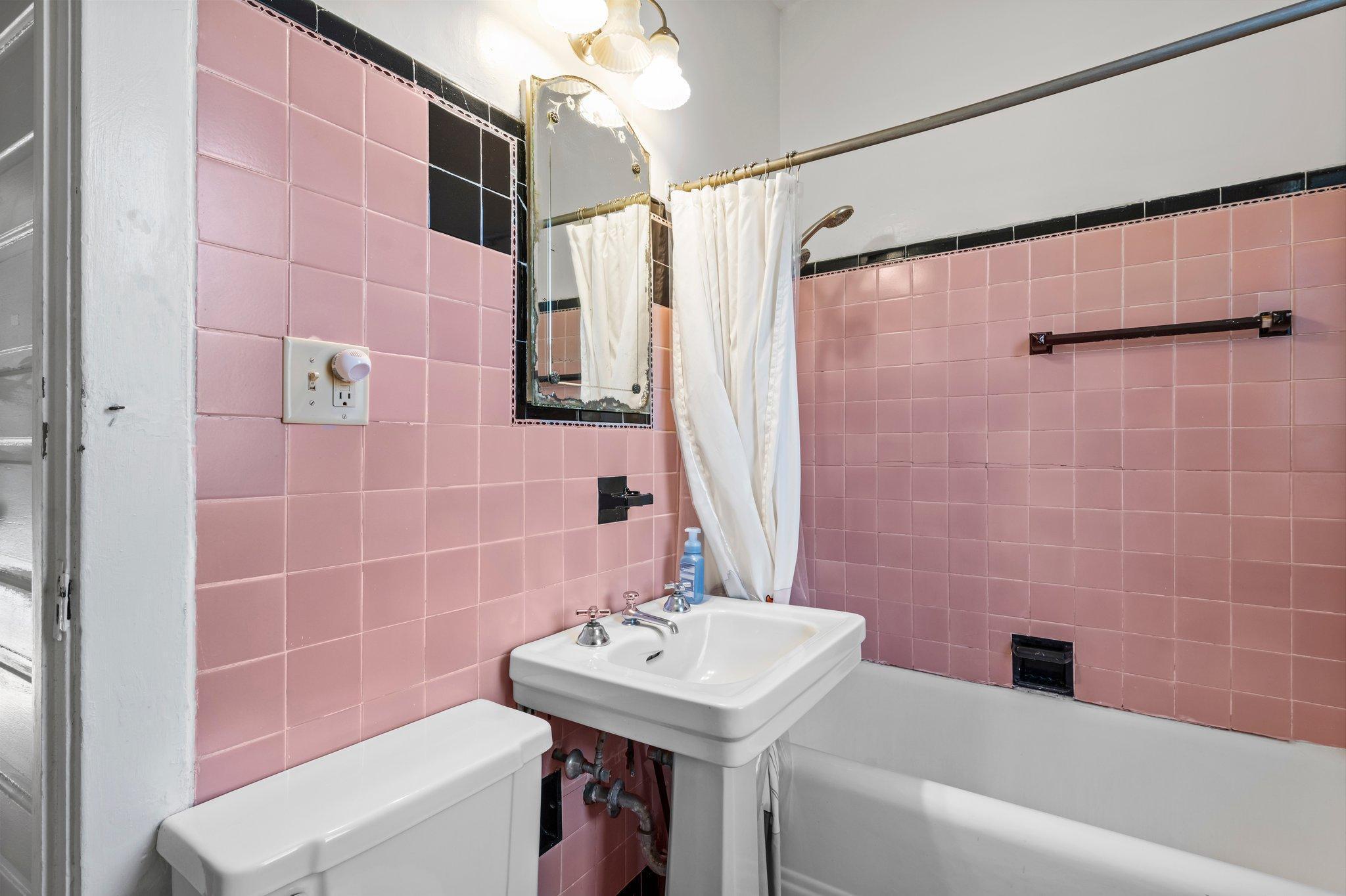 1873 Iglehart Avenue