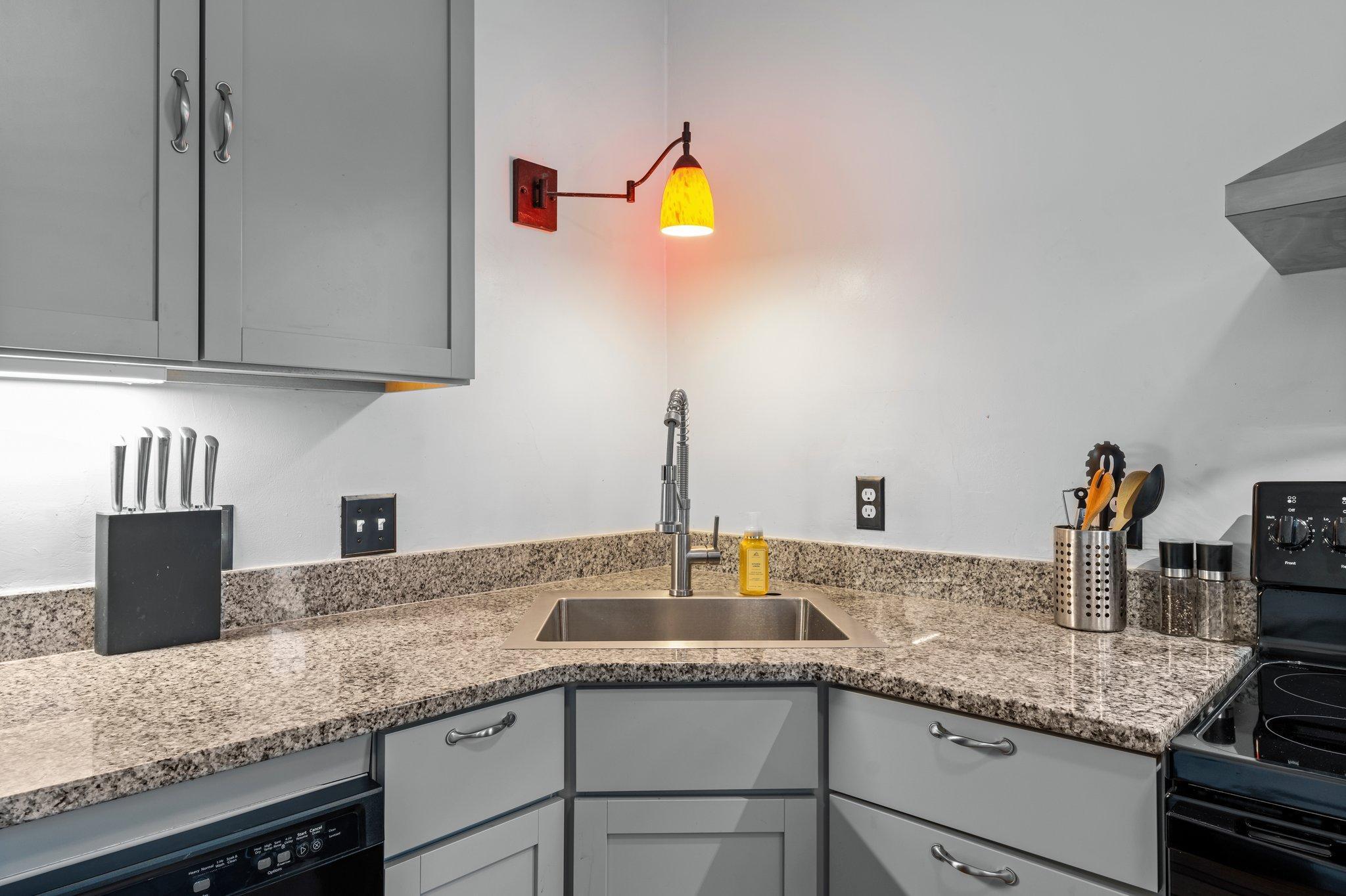 1873 Iglehart Avenue