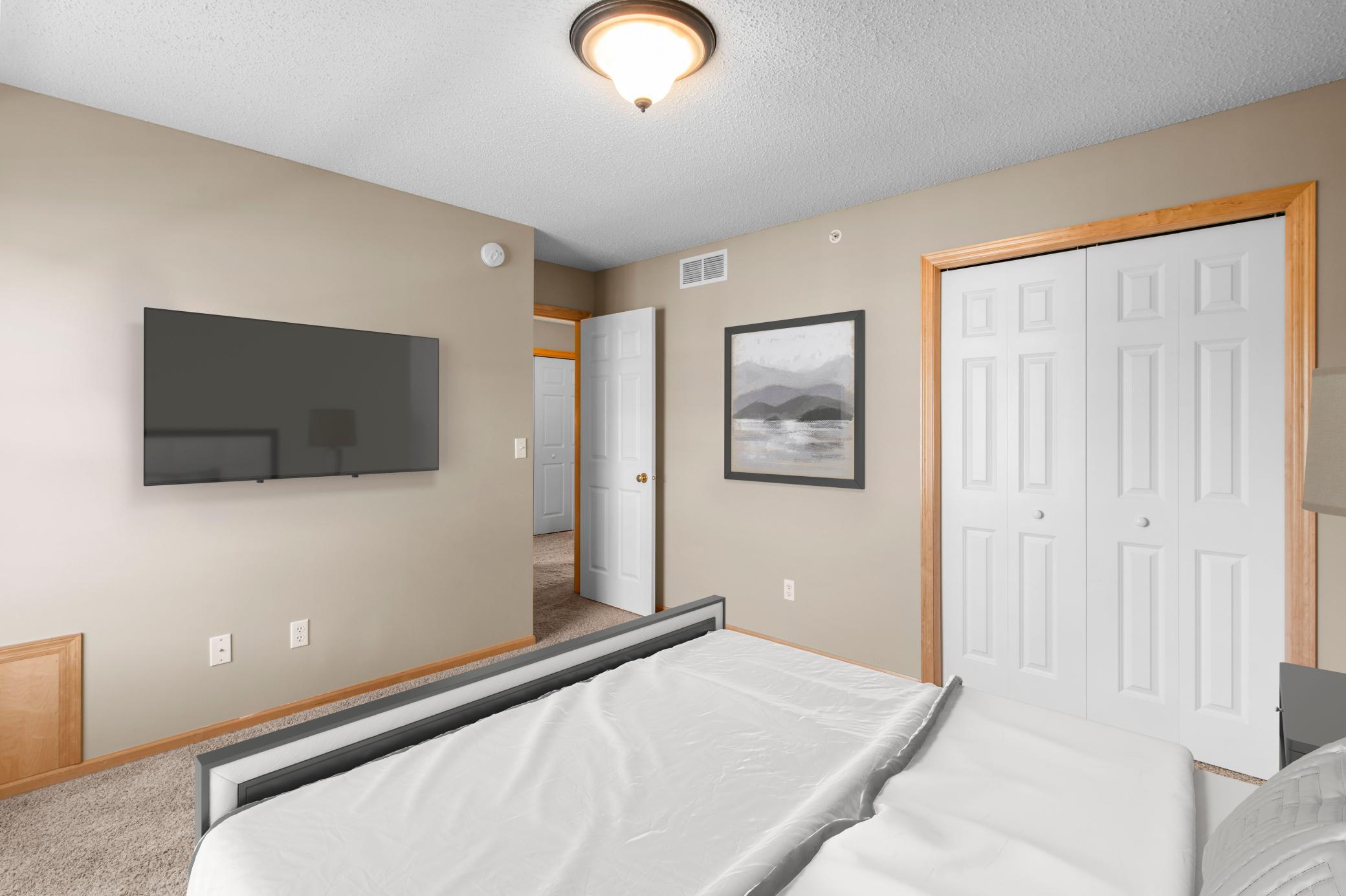 15633 Eaglewood Lane Unit: 1404