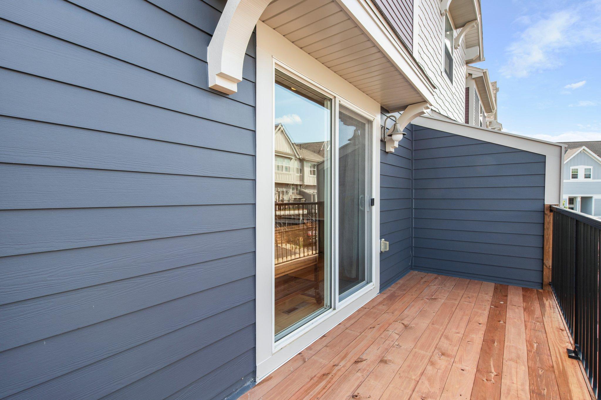 15633 Eaglewood Lane Unit: 1404