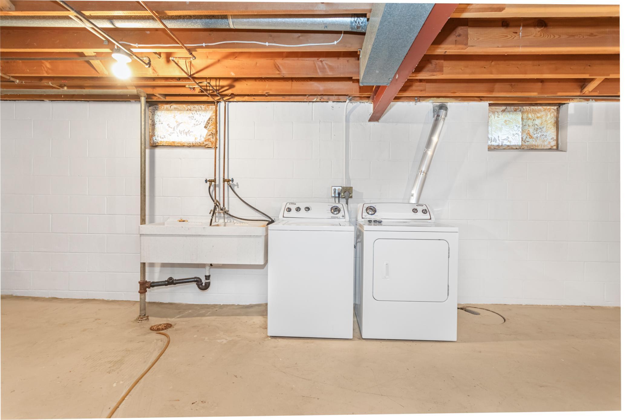 999 Armstrong Avenue