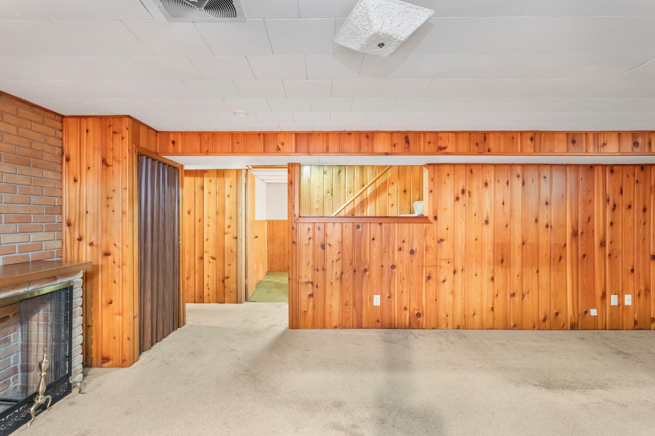 999 Armstrong Avenue