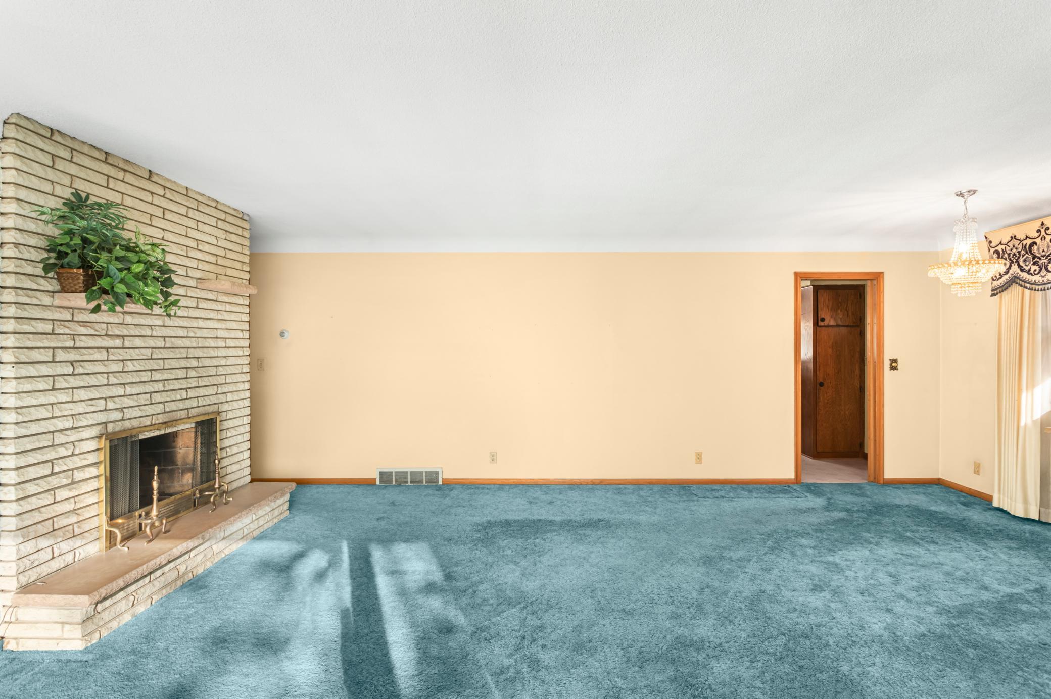 999 Armstrong Avenue