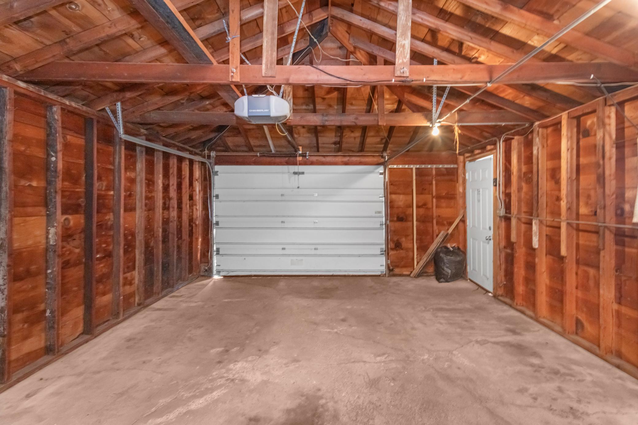 999 Armstrong Avenue