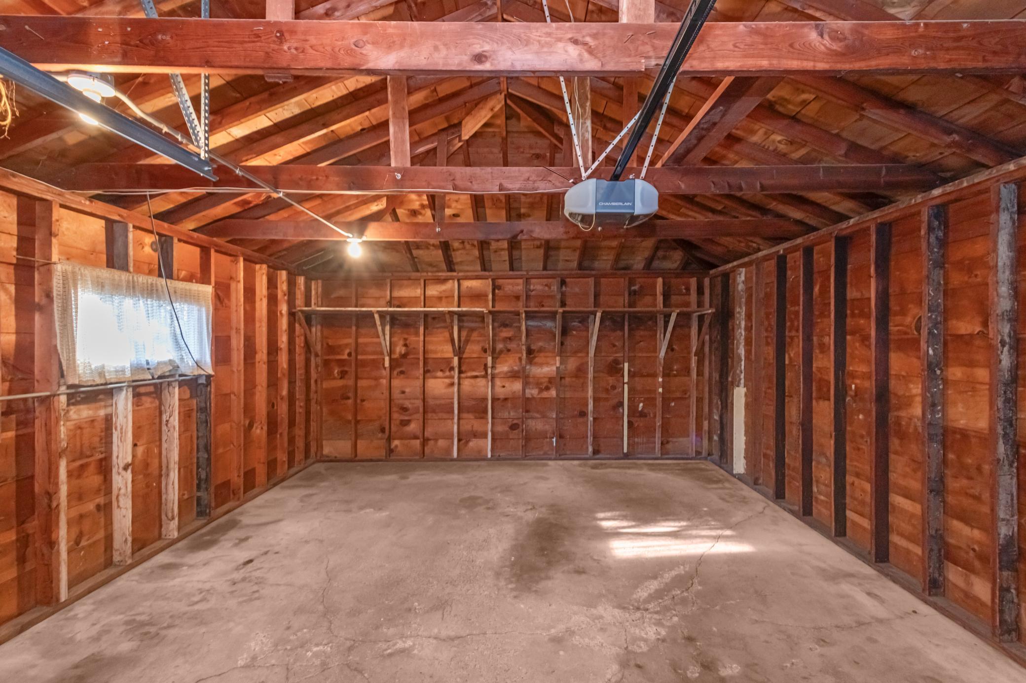 999 Armstrong Avenue