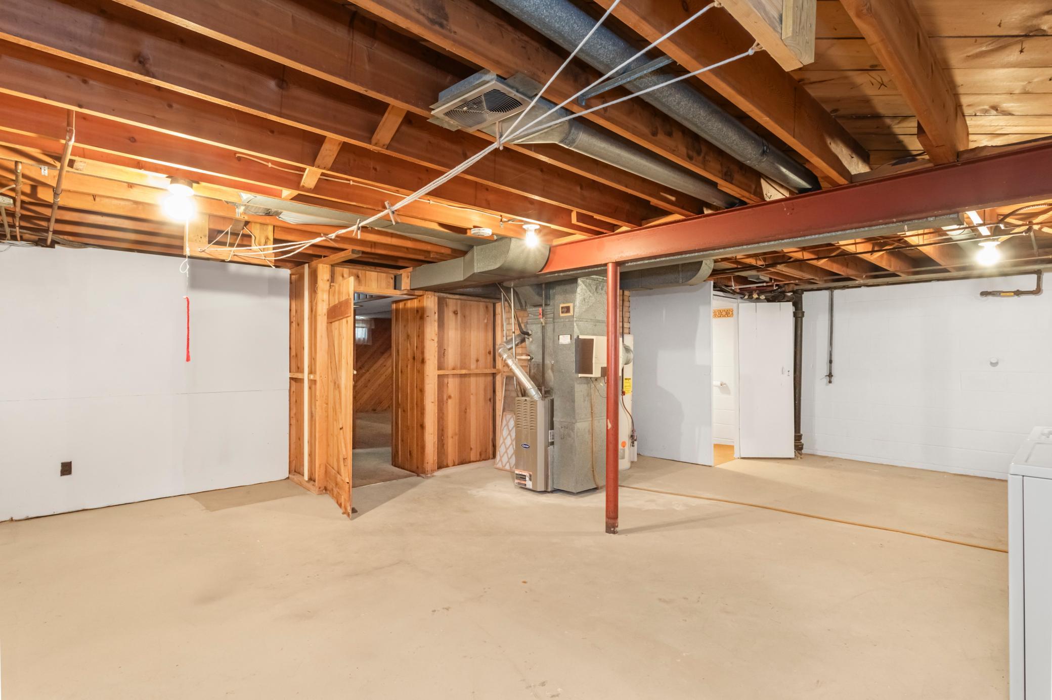 999 Armstrong Avenue