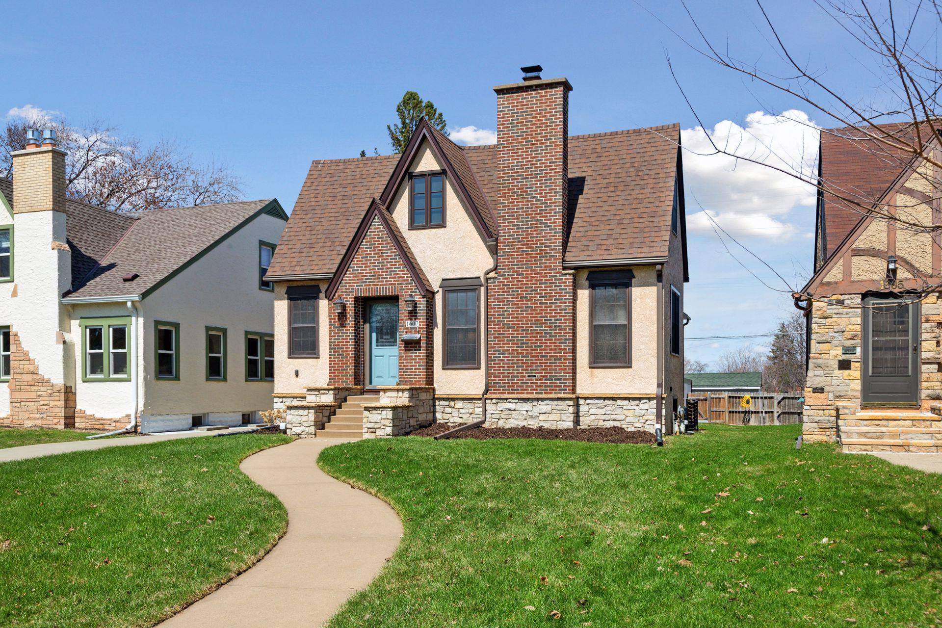 1607 Pinehurst Avenue