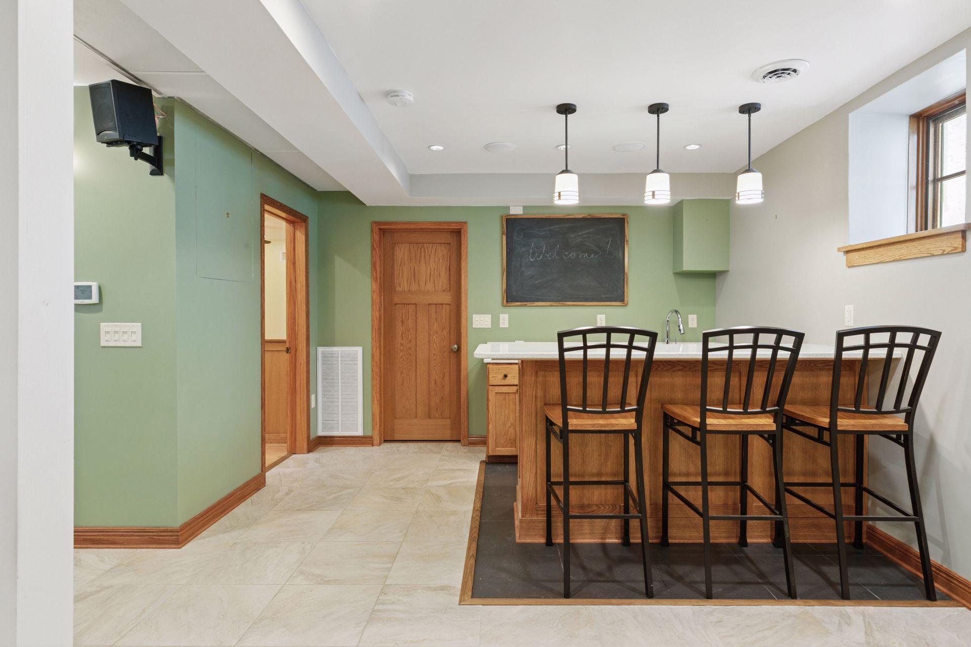 1607 Pinehurst Avenue