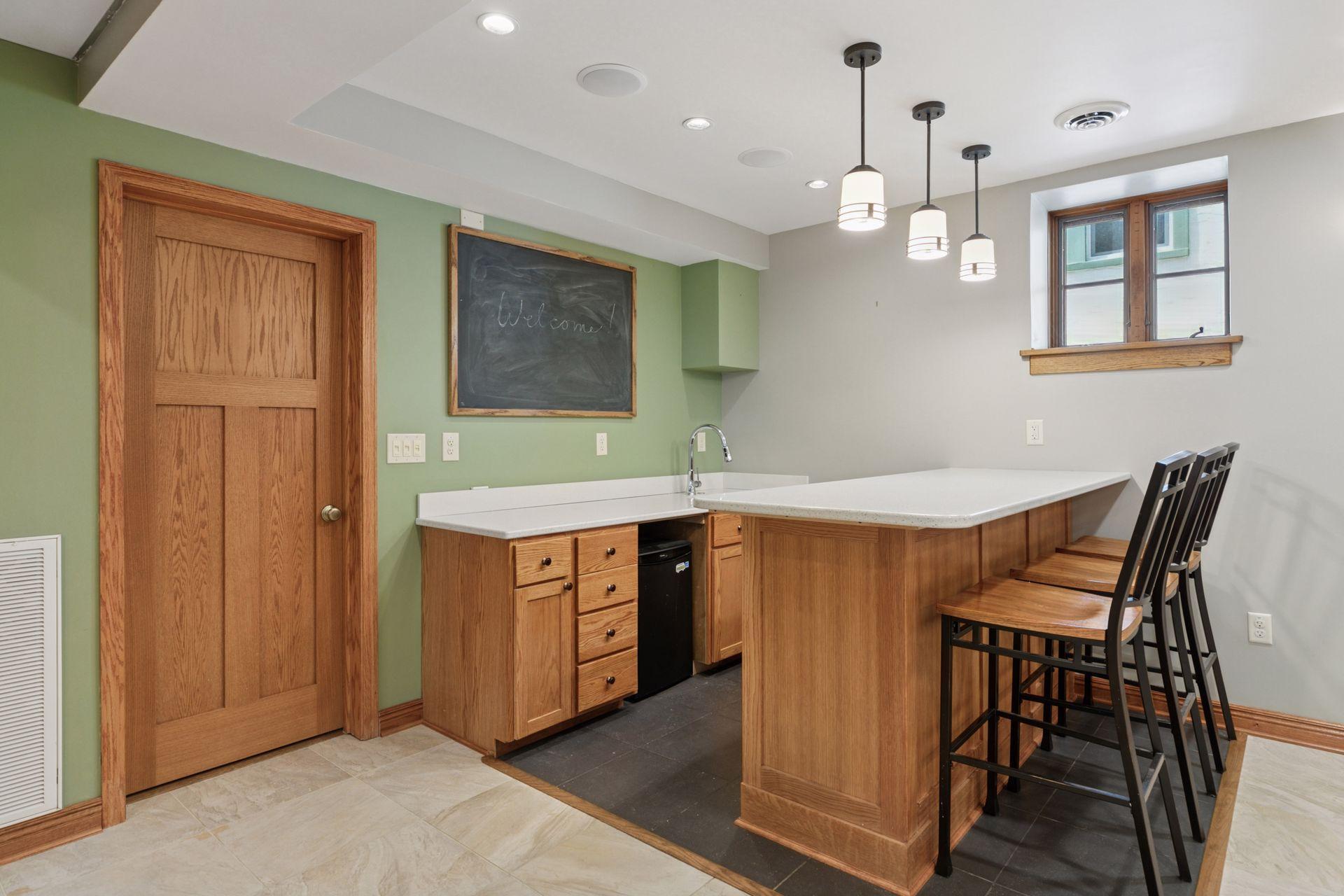 1607 Pinehurst Avenue