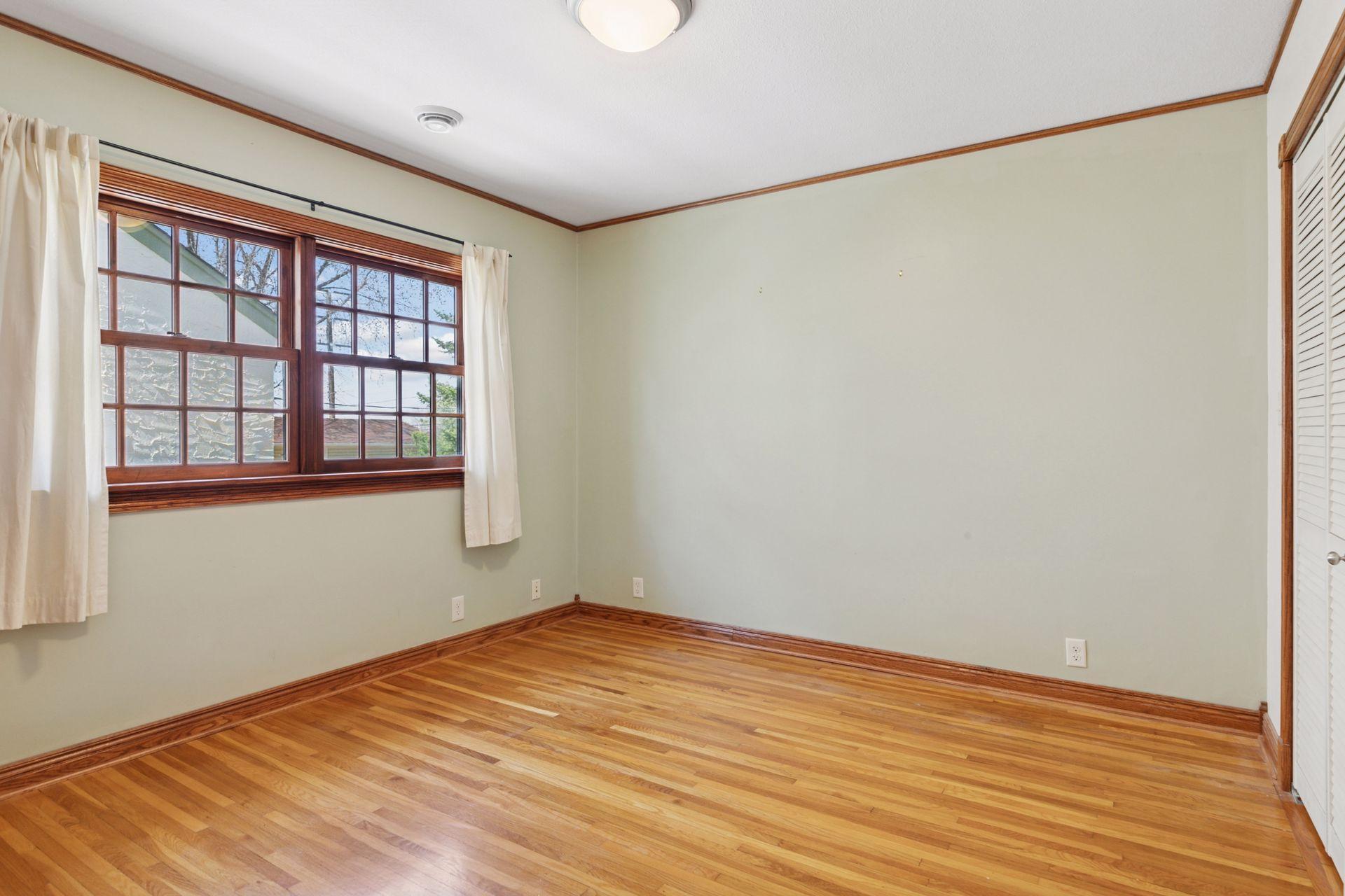 1607 Pinehurst Avenue