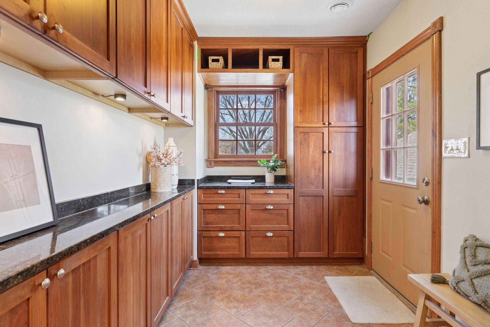 1607 Pinehurst Avenue