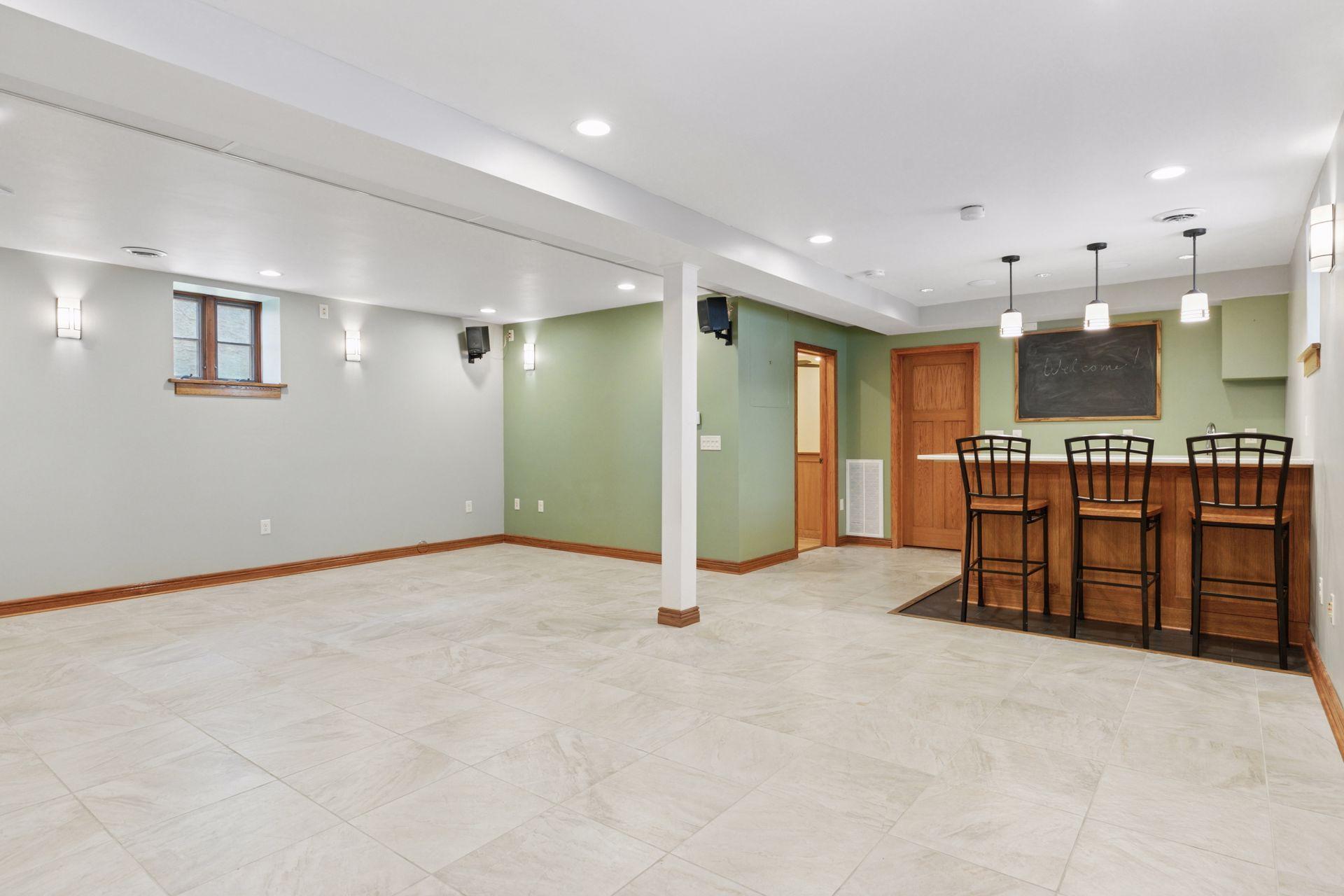 1607 Pinehurst Avenue