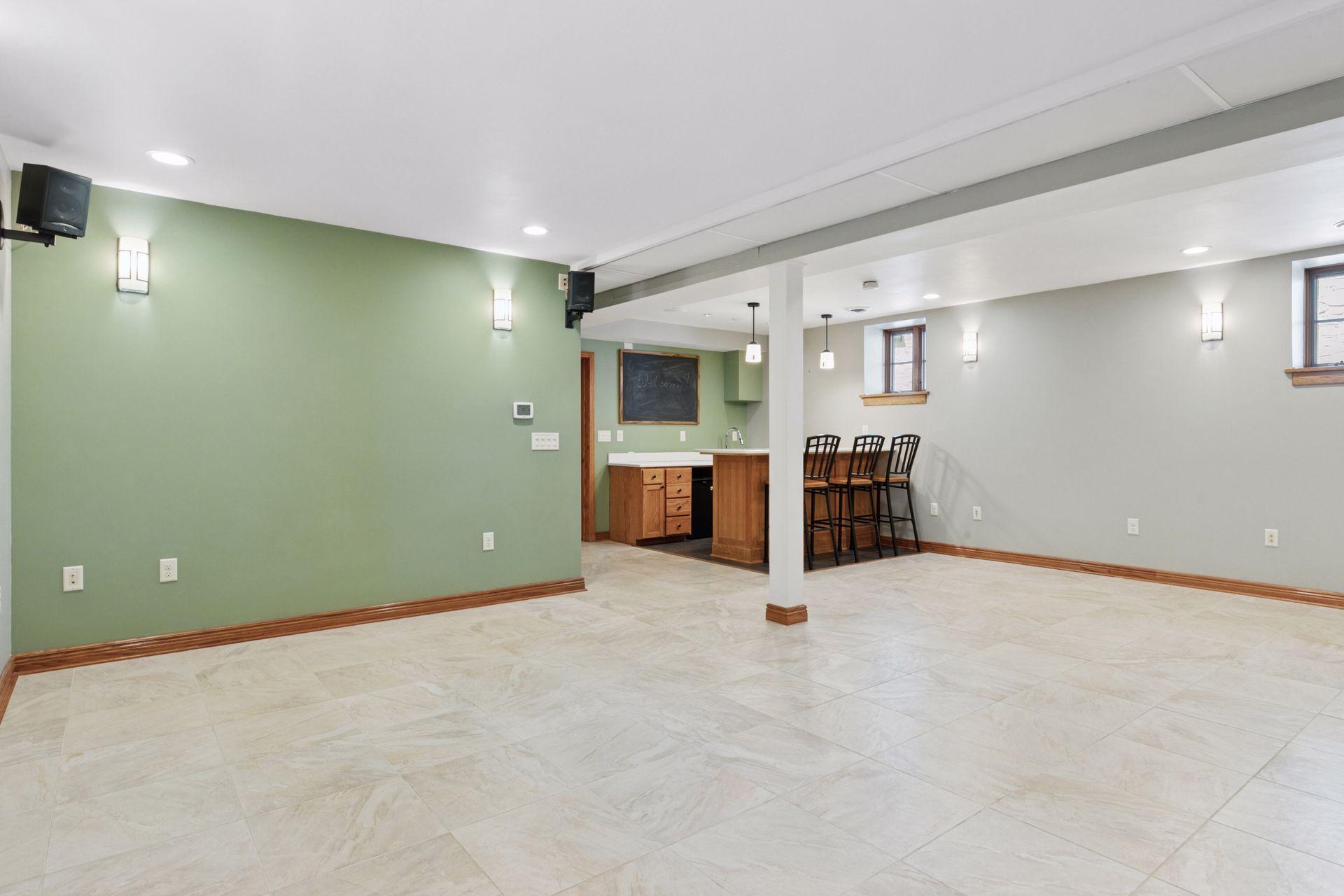 1607 Pinehurst Avenue