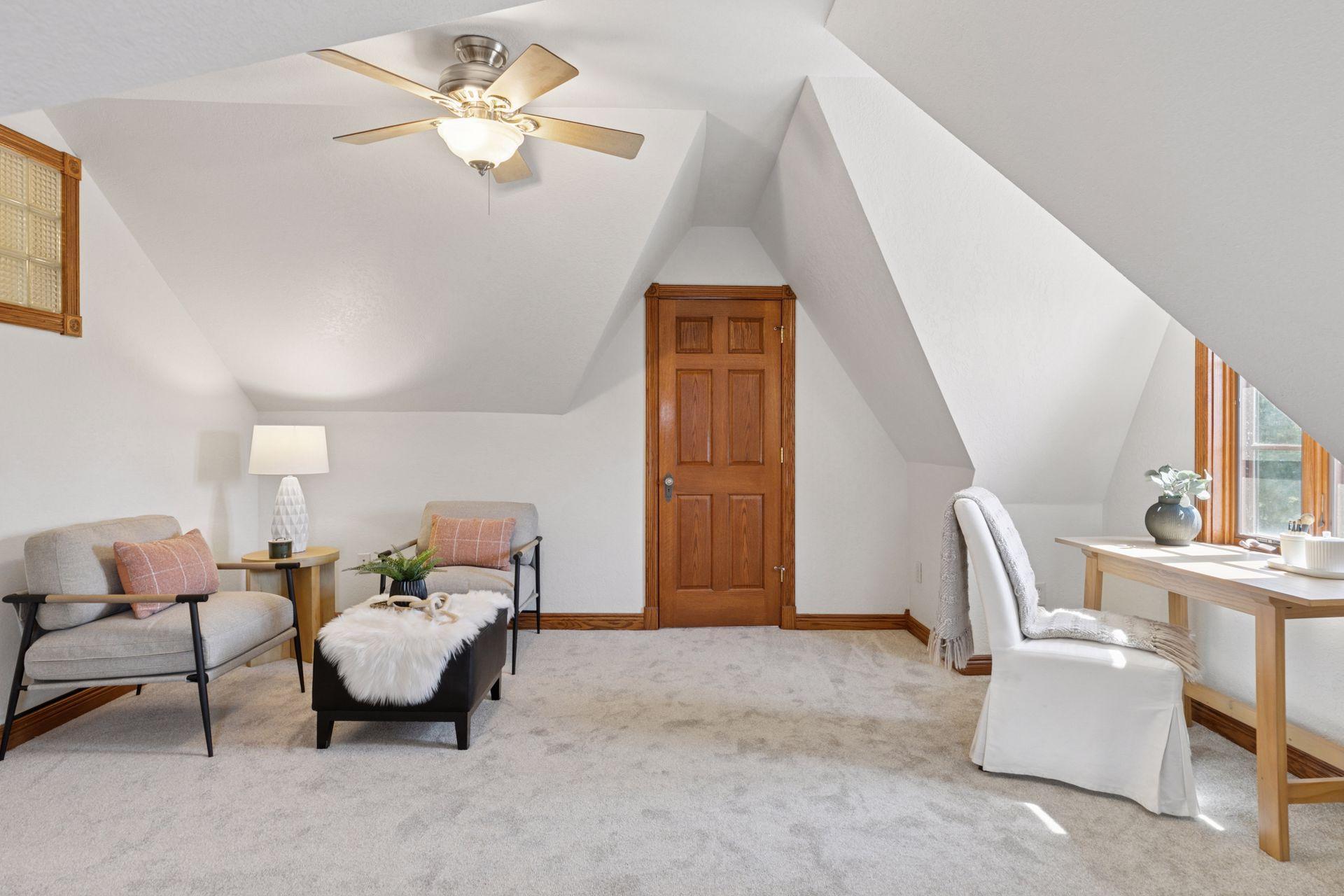 1607 Pinehurst Avenue