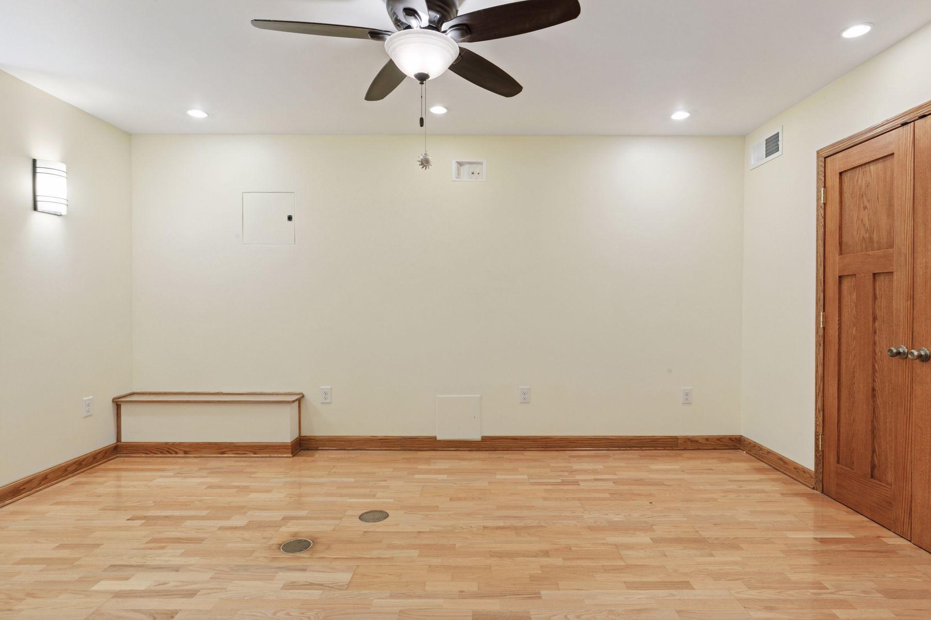 1607 Pinehurst Avenue