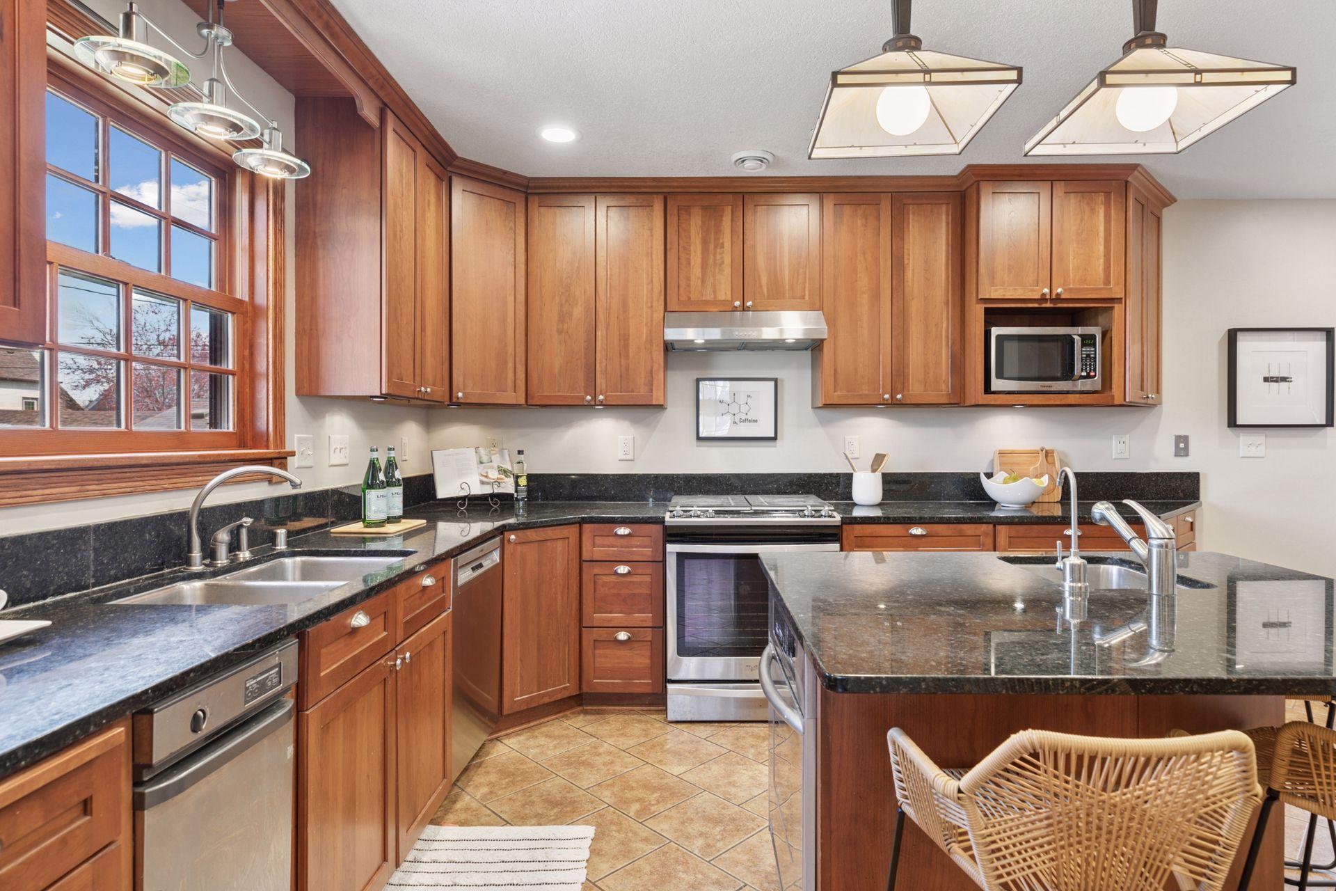 1607 Pinehurst Avenue